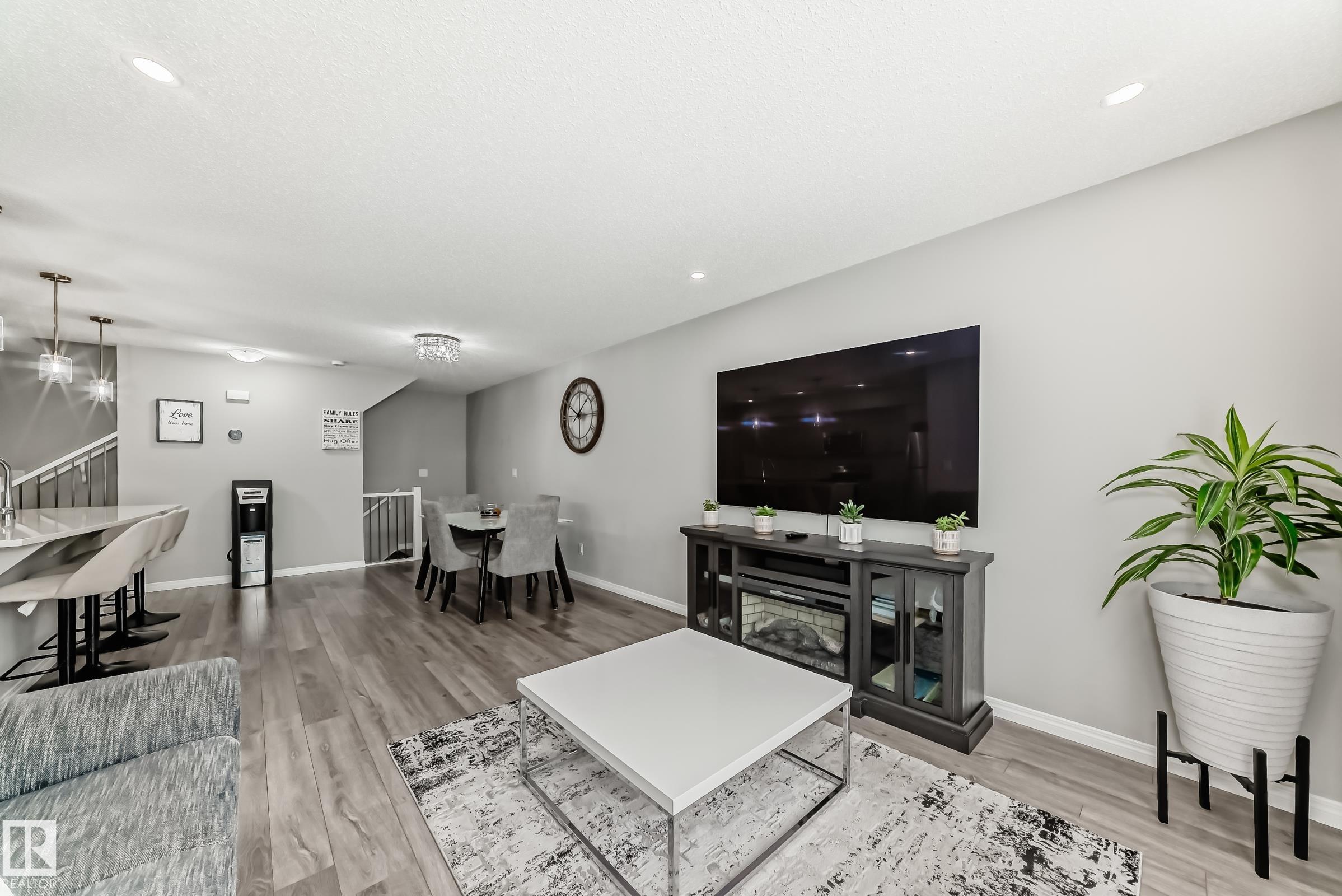 Photo 10 at 20310 15a Avenue NW, Stillwater, Edmonton