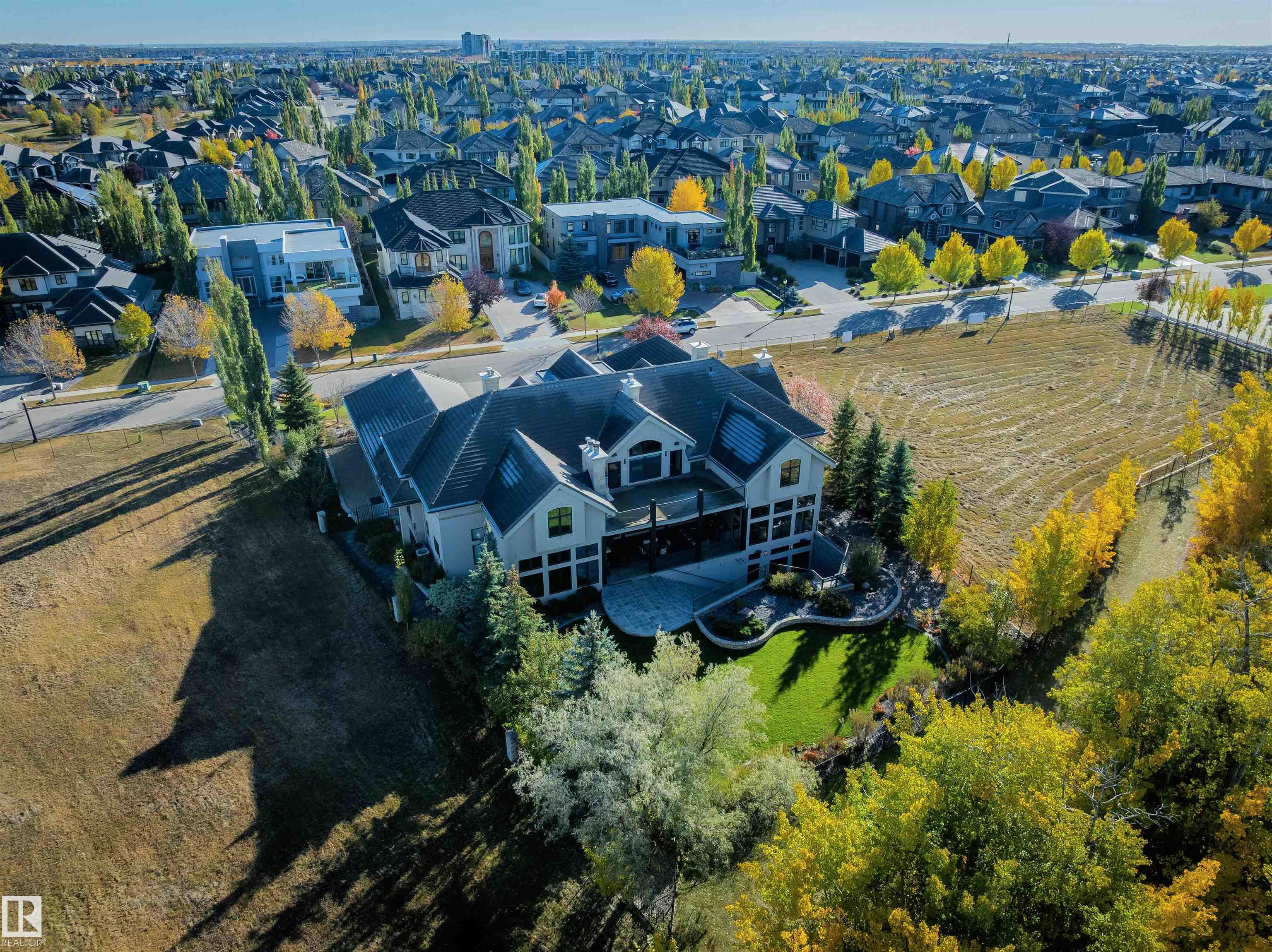 http://cdnparap120.paragonrels.com/ParagonImages/Property/p12/RAE/225374399/64/0/0/24b9b9587698ee30da3484d42e087d8b/1/699ae571ae822d759855d0ba109ca06b/225374399-4b9bd291-c814-4a2e-b84f-7d721a3fd0ee.JPG