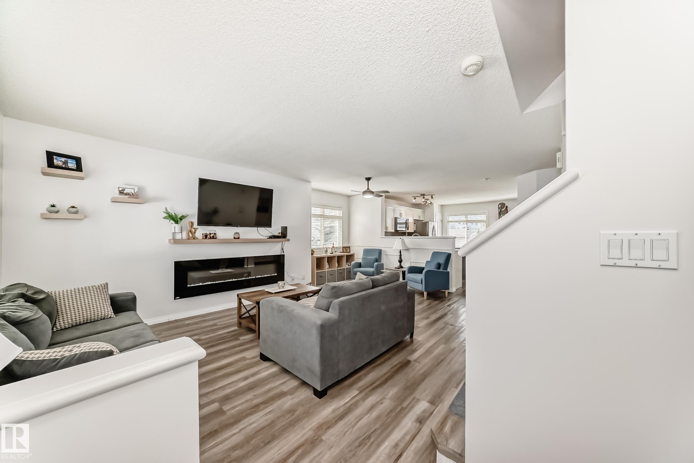 Photo 5 at 186 - 1804 70 Street SW, Summerside, Edmonton