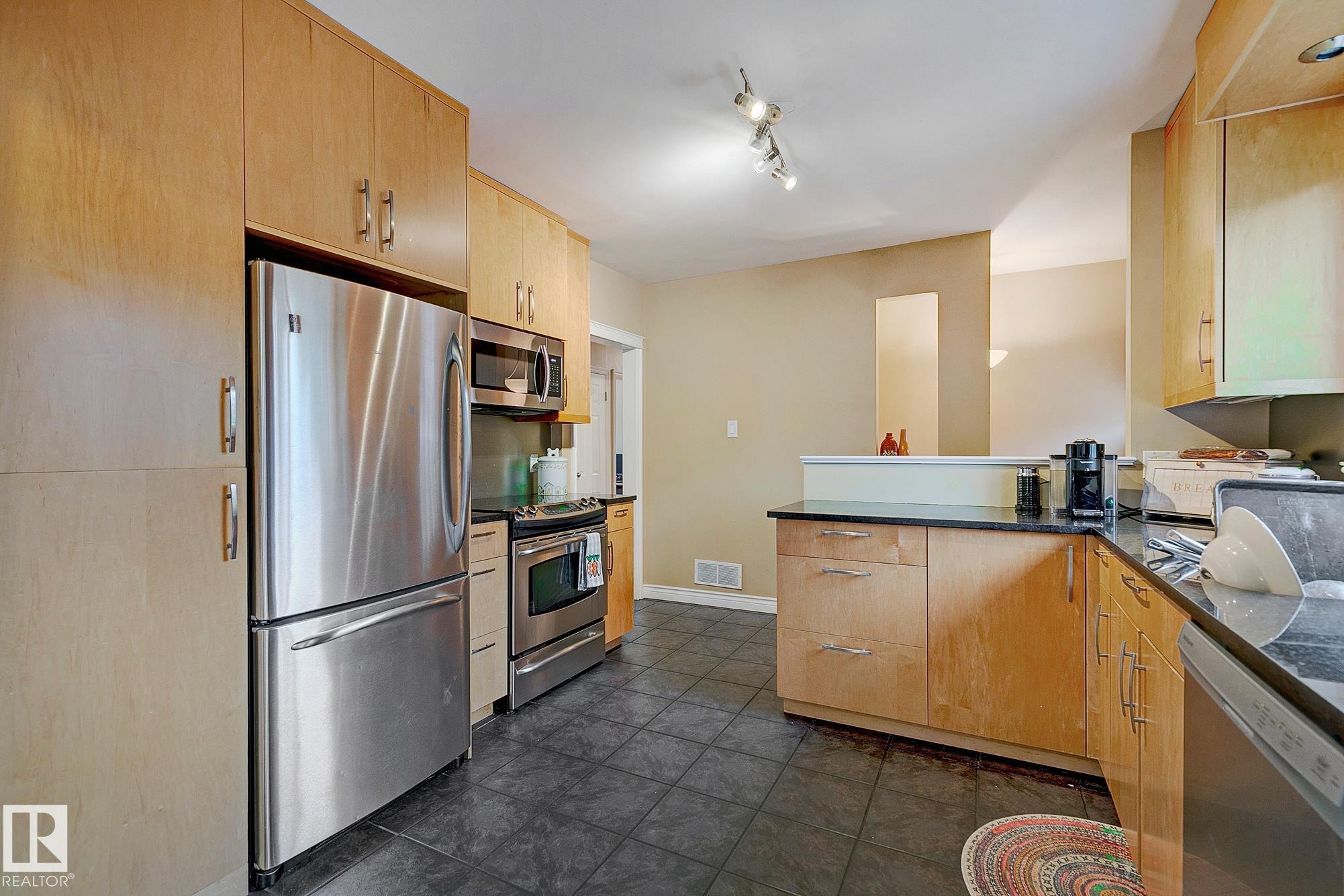 Photo 12 at 13919 102 Avenue NW, Glenora, Edmonton