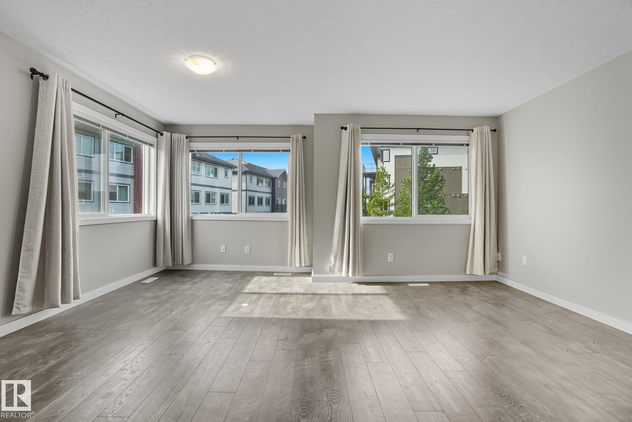 Photo 12 at 1604 33a Street NW, Laurel, Edmonton