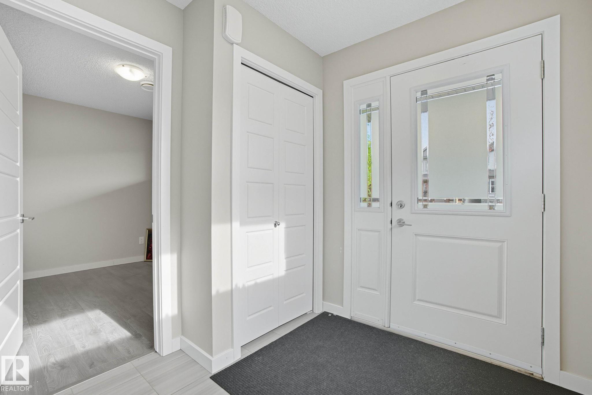 Photo 5 at 1604 33a Street NW, Laurel, Edmonton