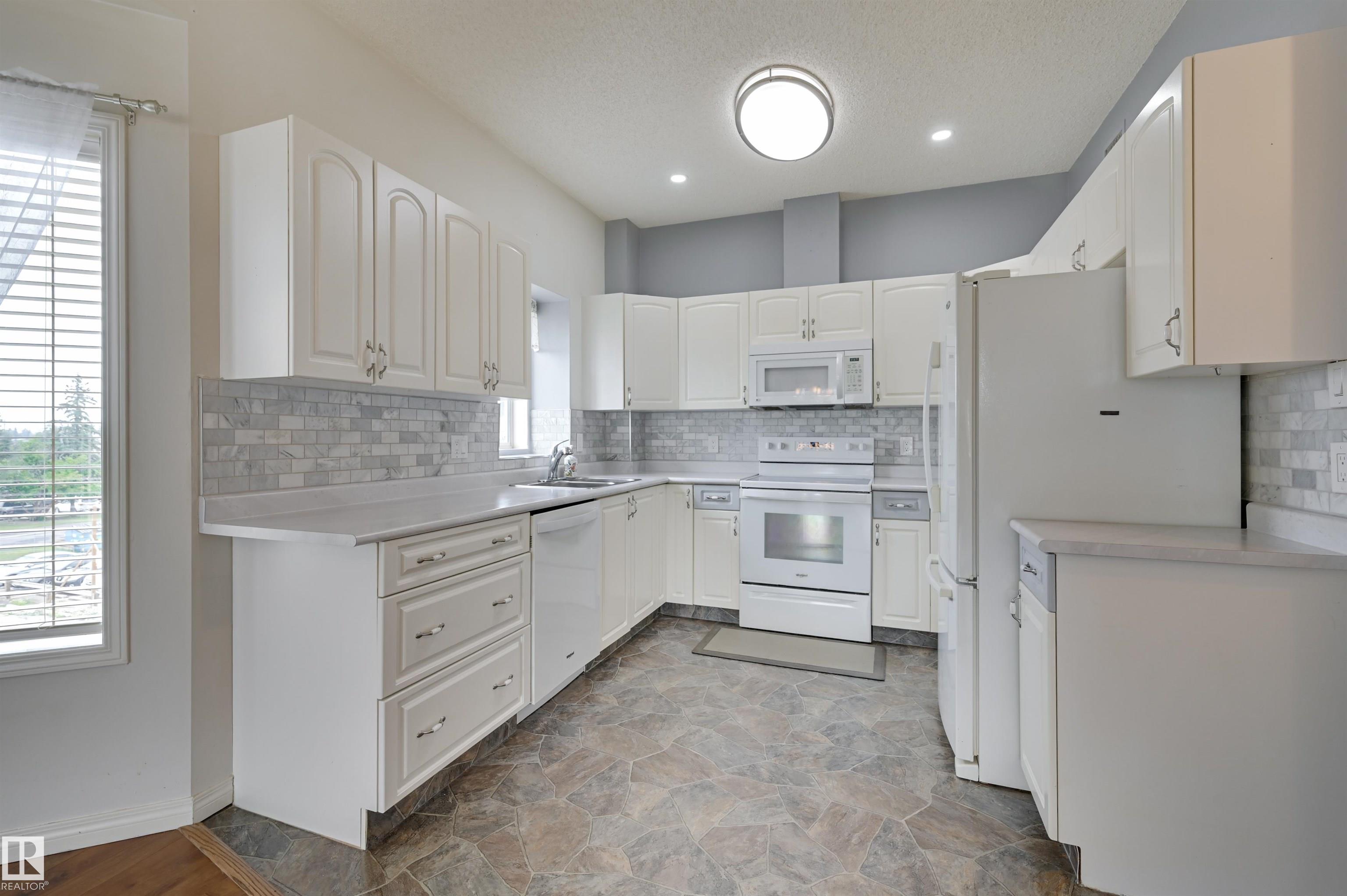 Photo 12 at 304 - 11308 130 Avenue NW, Lauderdale, Edmonton