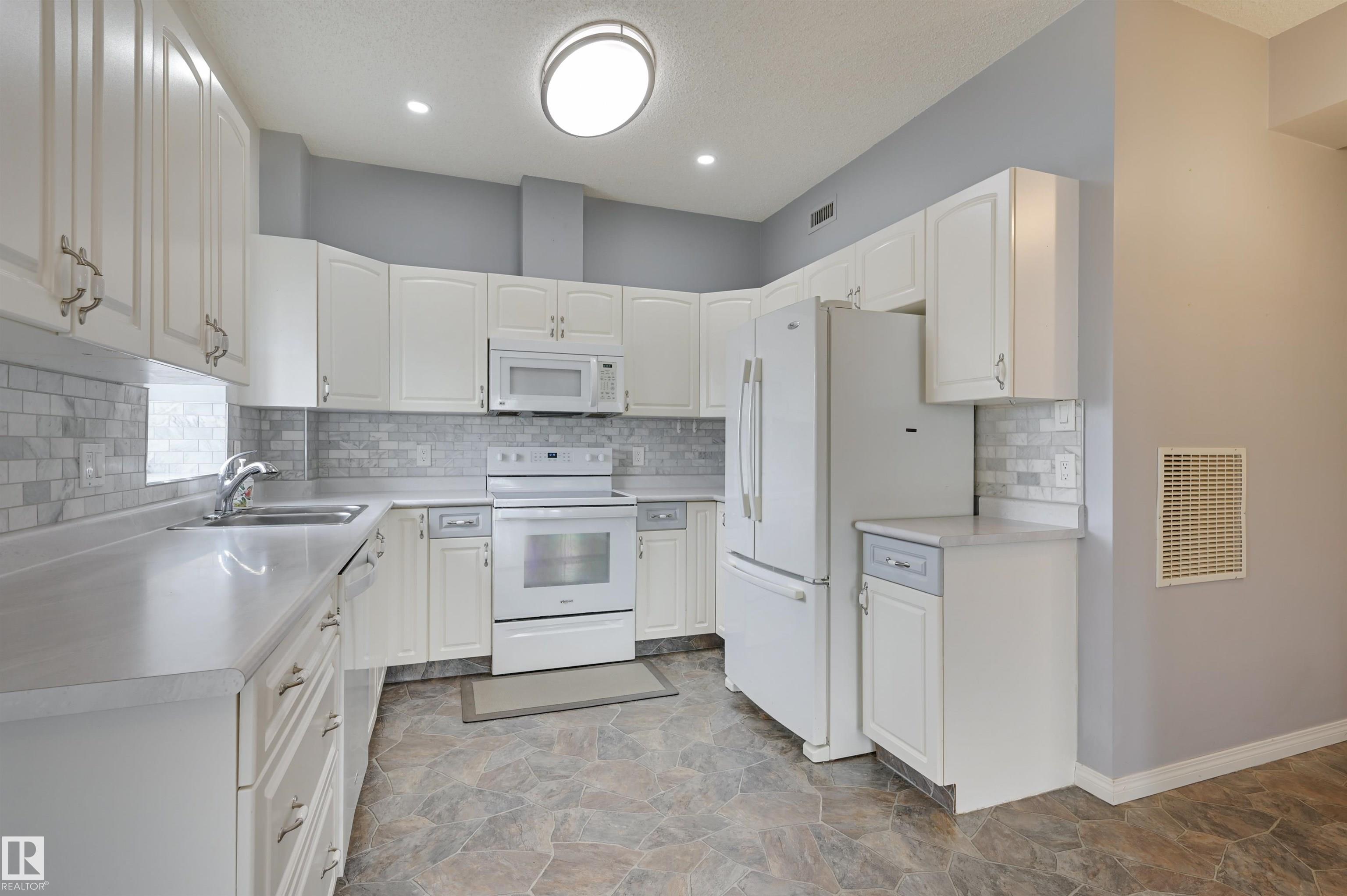 Photo 13 at 304 - 11308 130 Avenue NW, Lauderdale, Edmonton