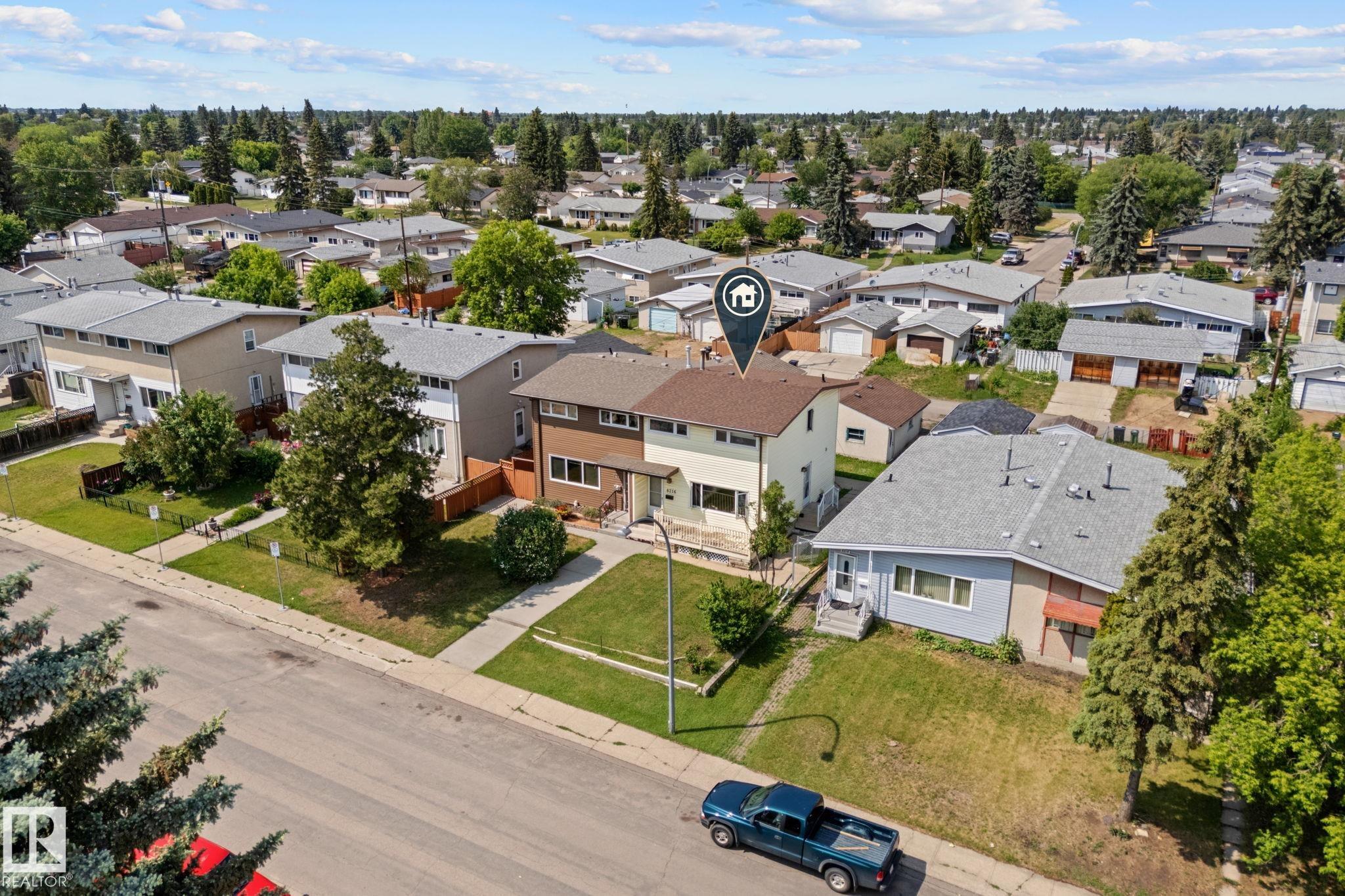 Photo 33 at 8216 133a Avenue NW, Glengarry, Edmonton