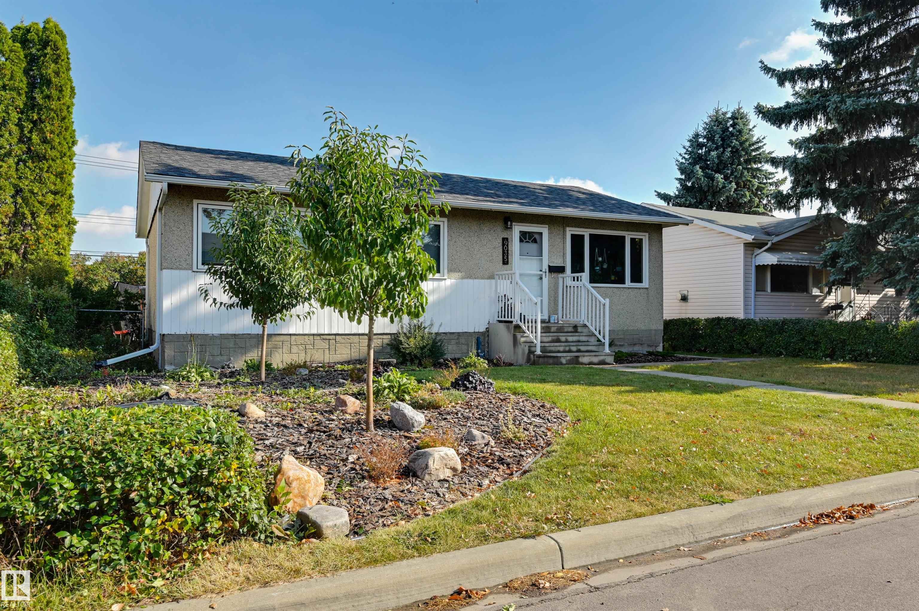 Photo 2 at 9035 149 Street NW, Parkview, Edmonton