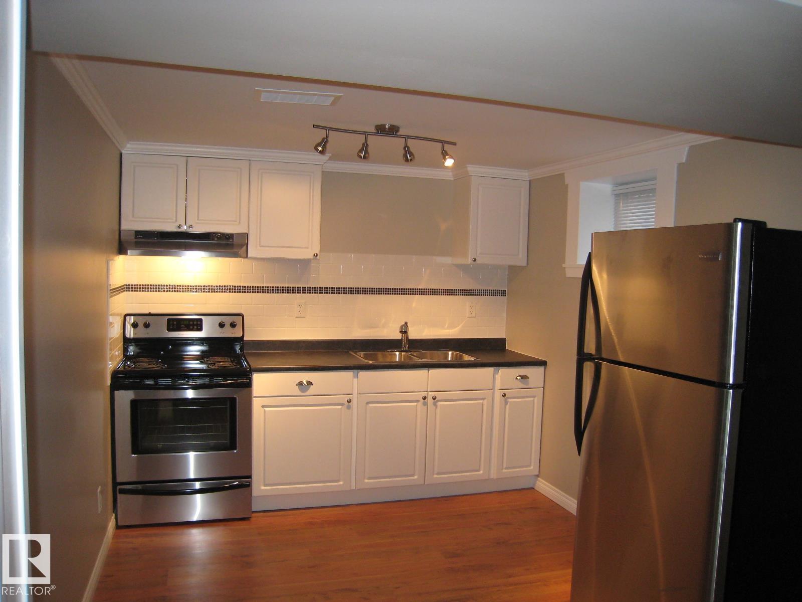 Photo 13 at 9035 149 Street NW, Parkview, Edmonton