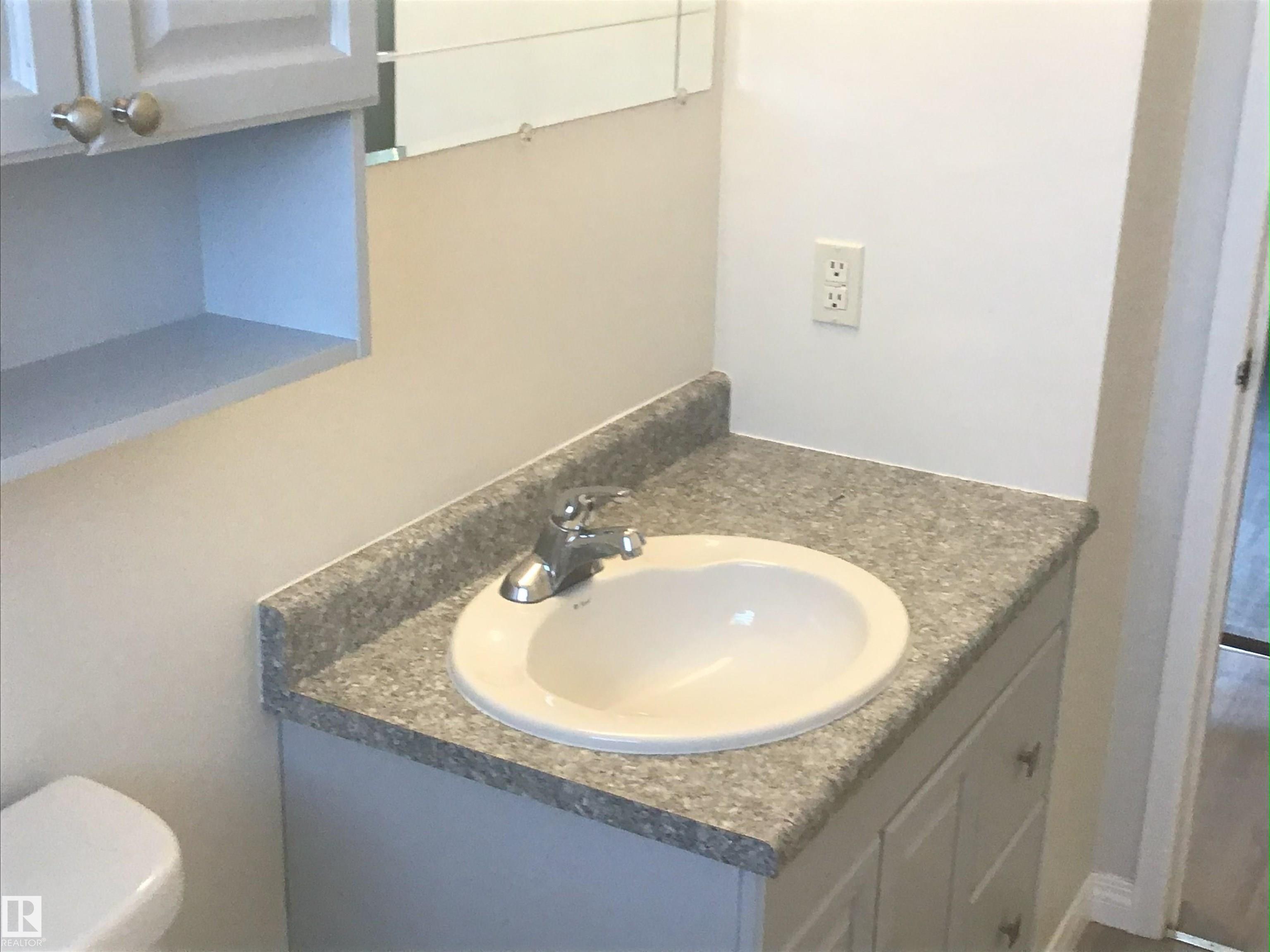 Photo 9 at 9035 149 Street NW, Parkview, Edmonton