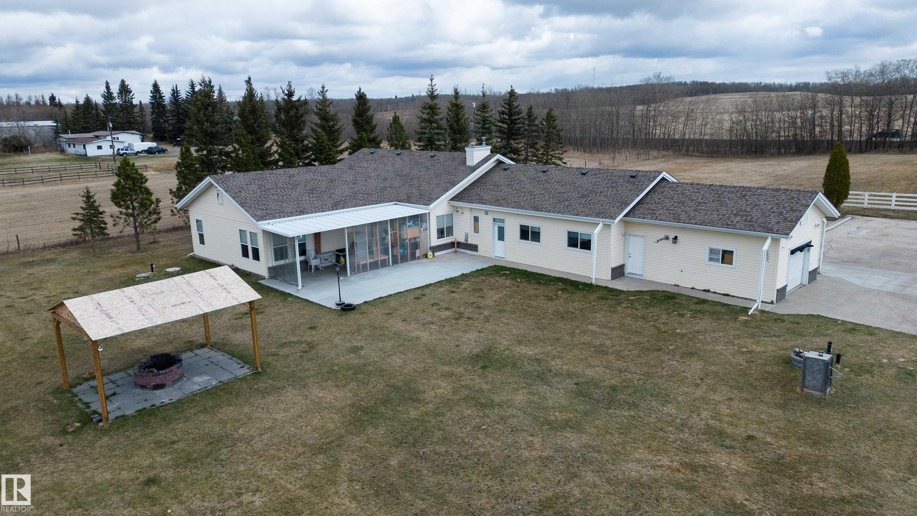 Photo 11 at 51214 Rge Rd 232, None, Rural Strathcona County
