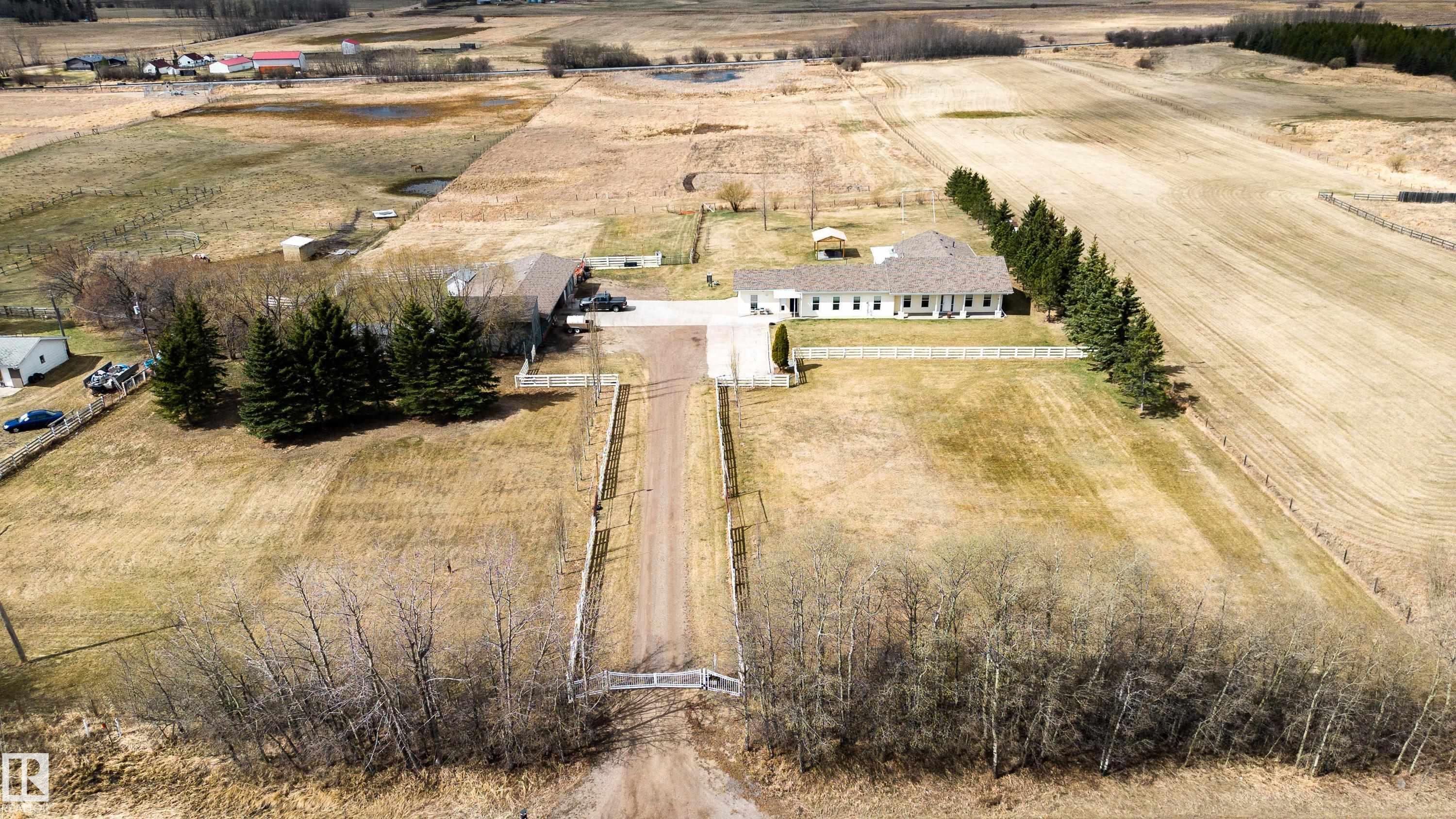 Photo 4 at 51214 Rge Rd 232, None, Rural Strathcona County