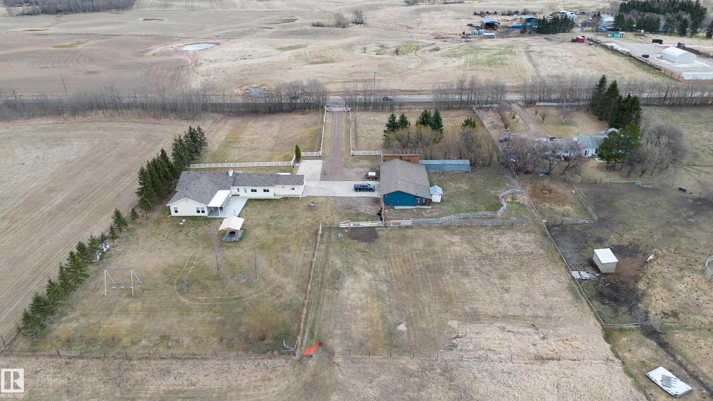 Photo 8 at 51214 Rge Rd 232, None, Rural Strathcona County