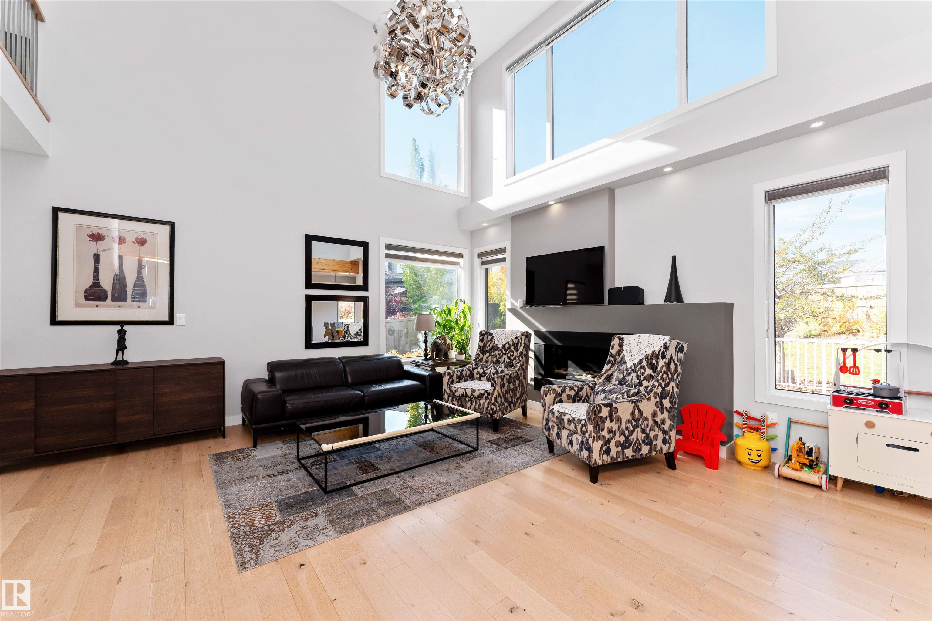Photo 15 at 7404 May Common NW, Magrath Heights, Edmonton