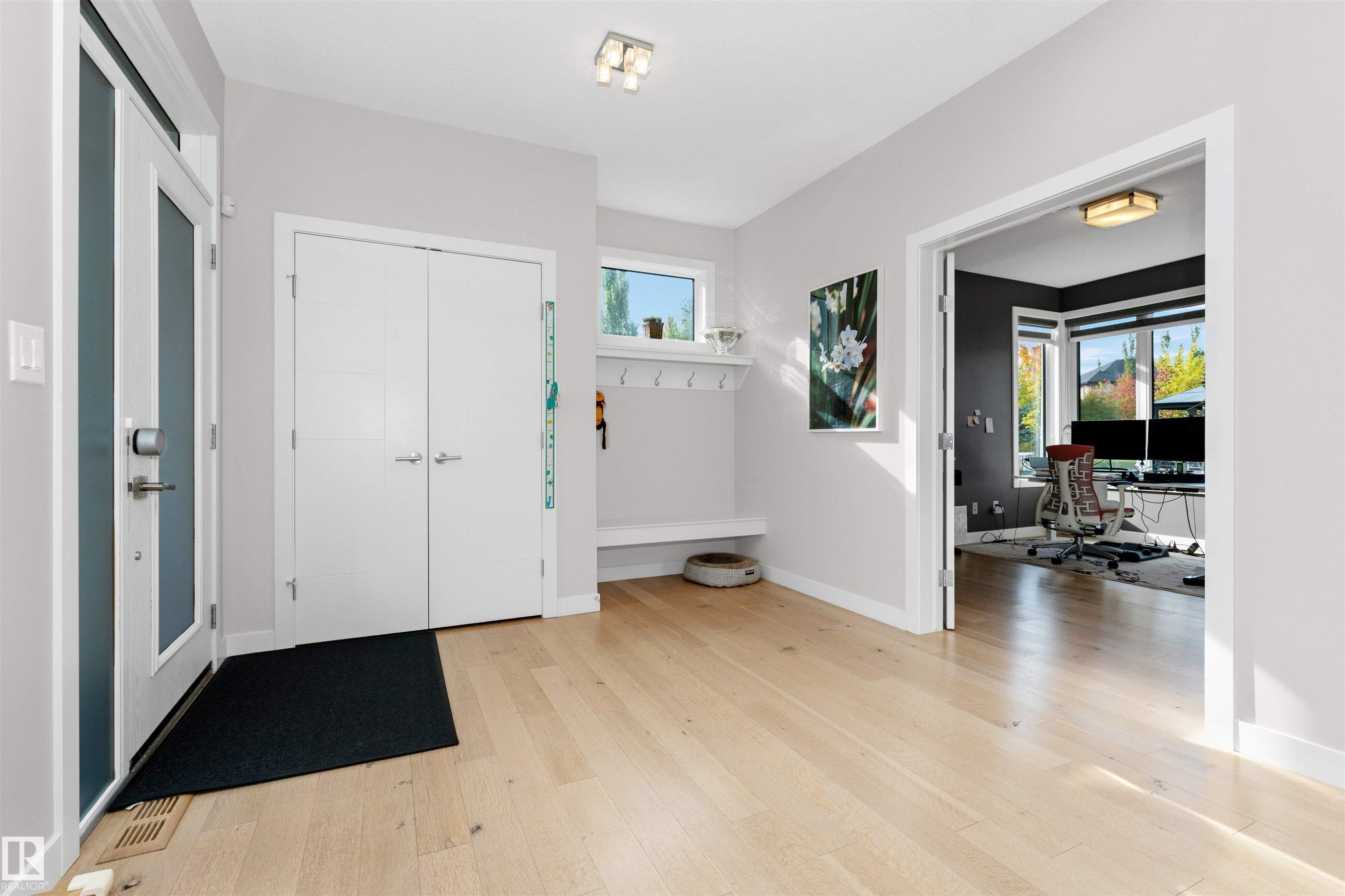 Photo 7 at 7404 May Common NW, Magrath Heights, Edmonton