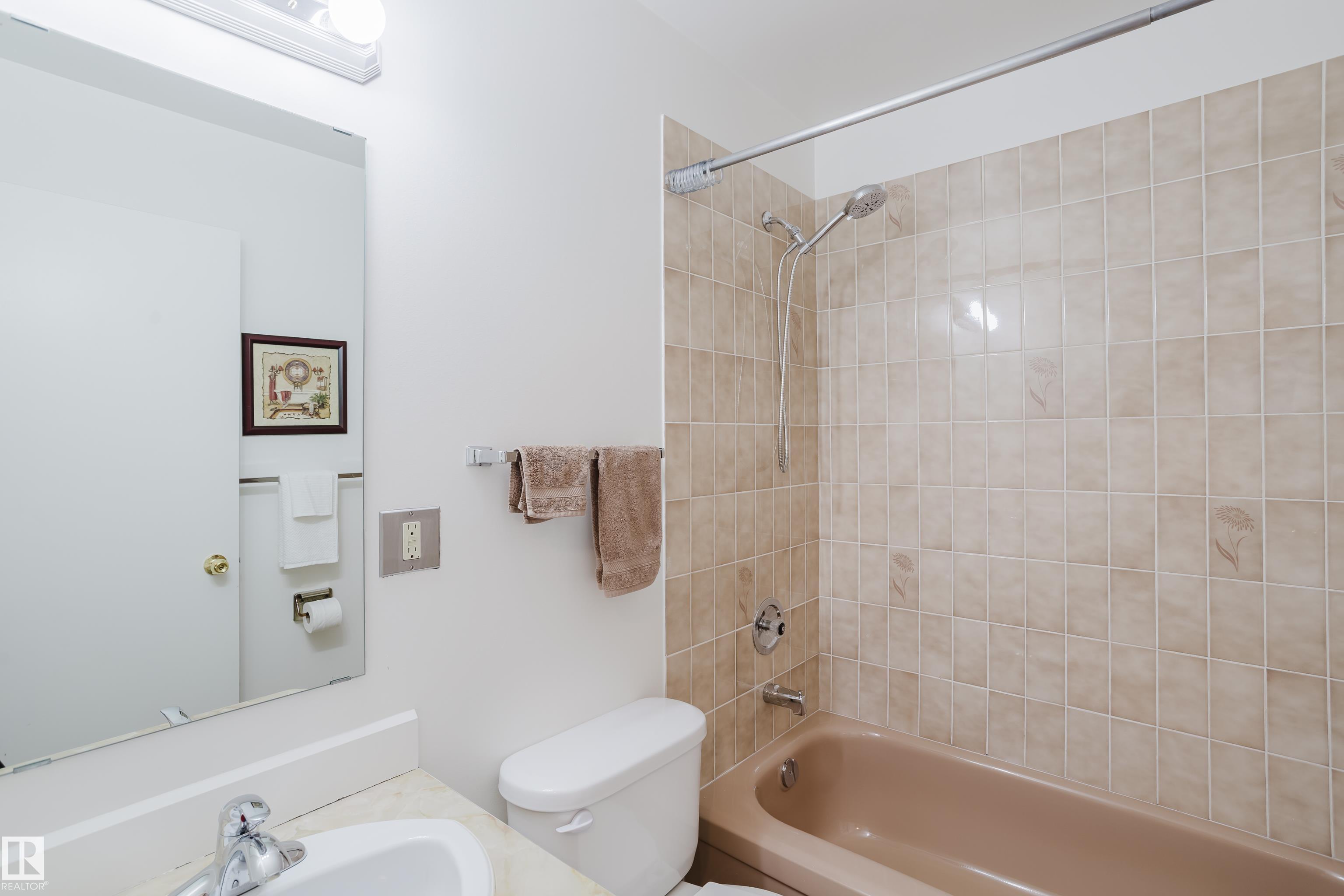 Photo 46 at 2120 111a Street NW, Skyrattler, Edmonton