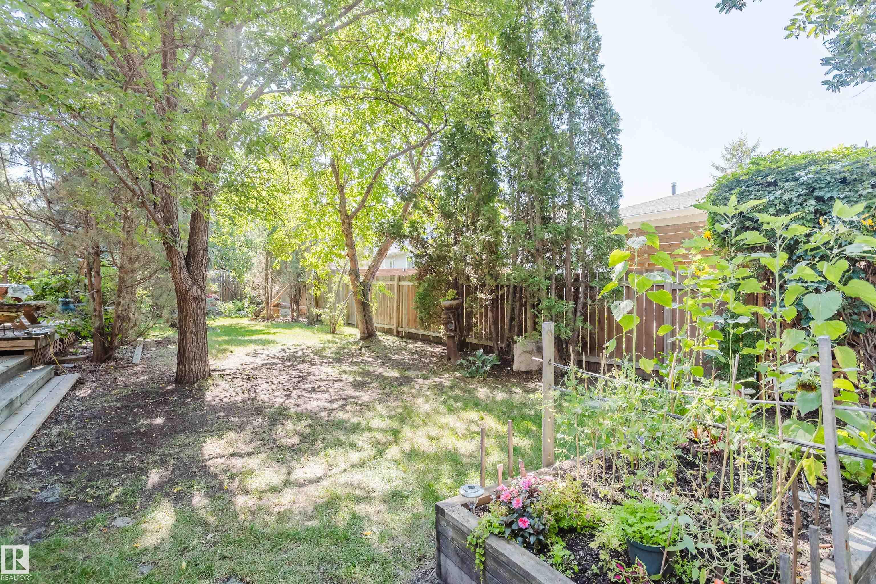Photo 58 at 2120 111a Street NW, Skyrattler, Edmonton