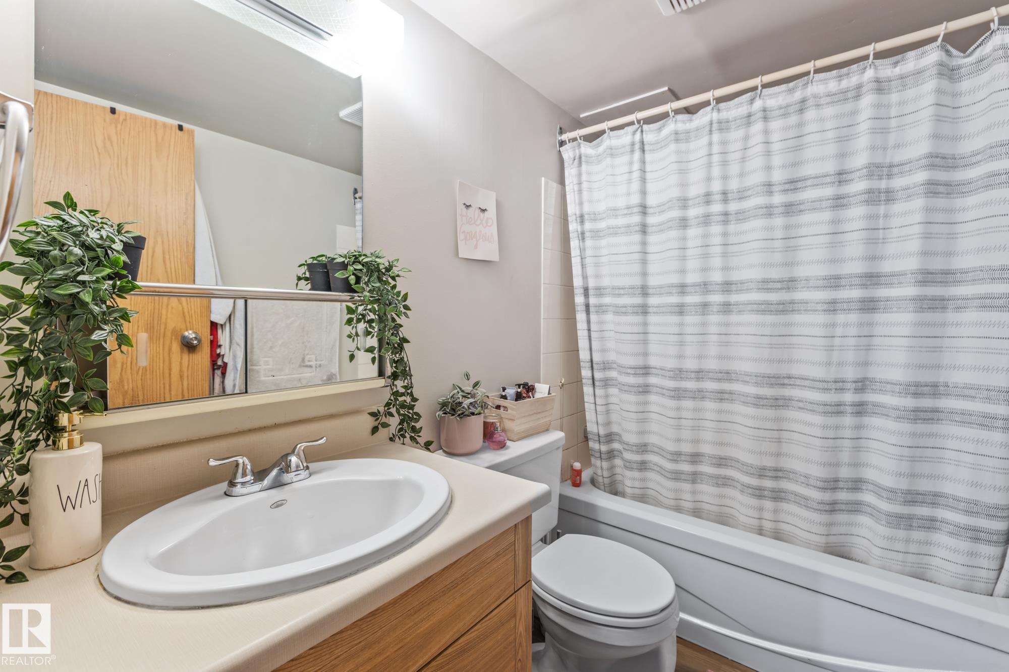 Photo 23 at 905 - 9917 110 Street NW, Wîhkwêntôwin, Edmonton