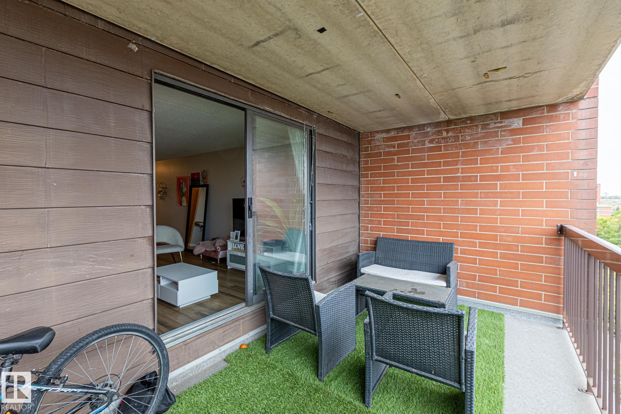 Photo 27 at 905 - 9917 110 Street NW, Wîhkwêntôwin, Edmonton