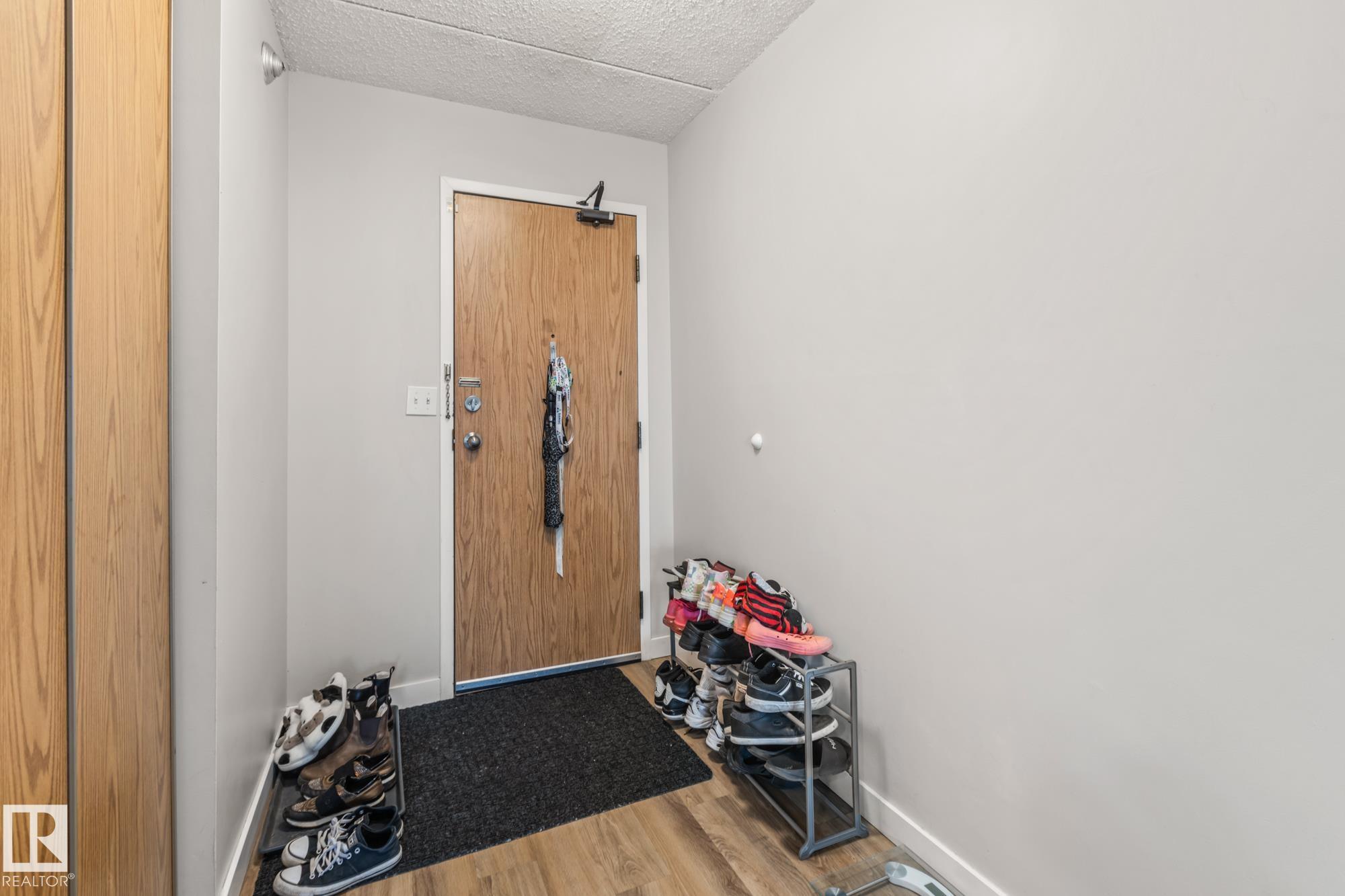 Photo 28 at 905 - 9917 110 Street NW, Wîhkwêntôwin, Edmonton