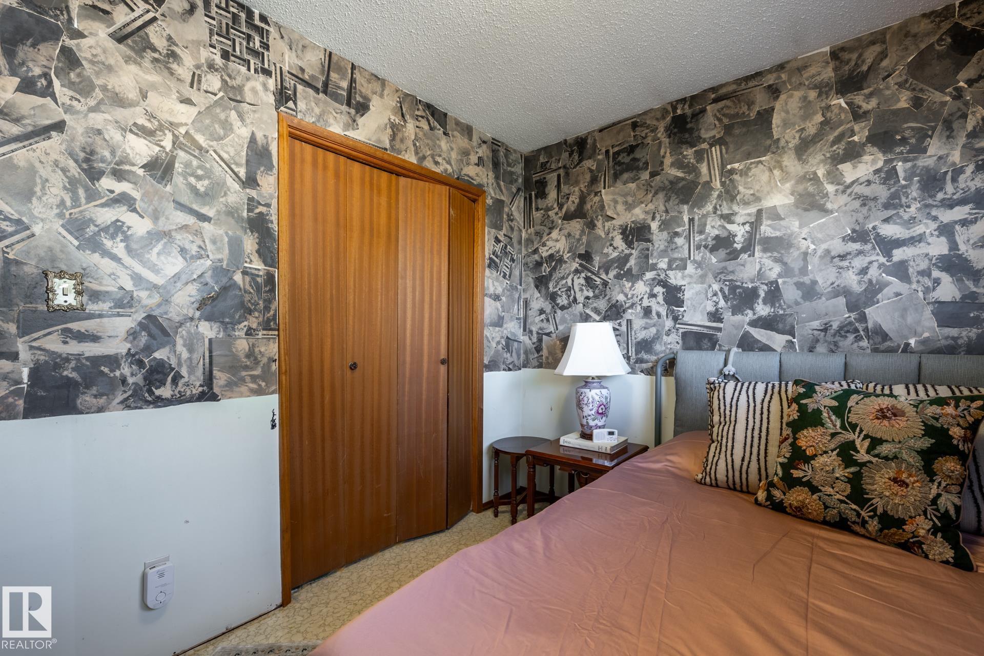 Photo 18 at 127 Greengrove Avenue, Glen Allan, Sherwood Park