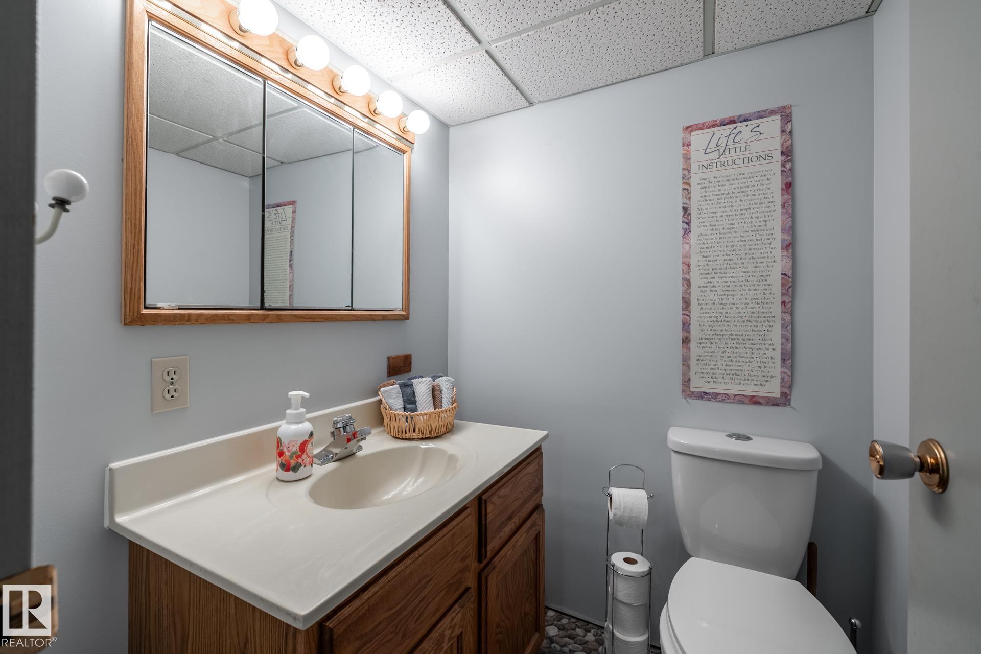Photo 5 at 127 Greengrove Avenue, Glen Allan, Sherwood Park