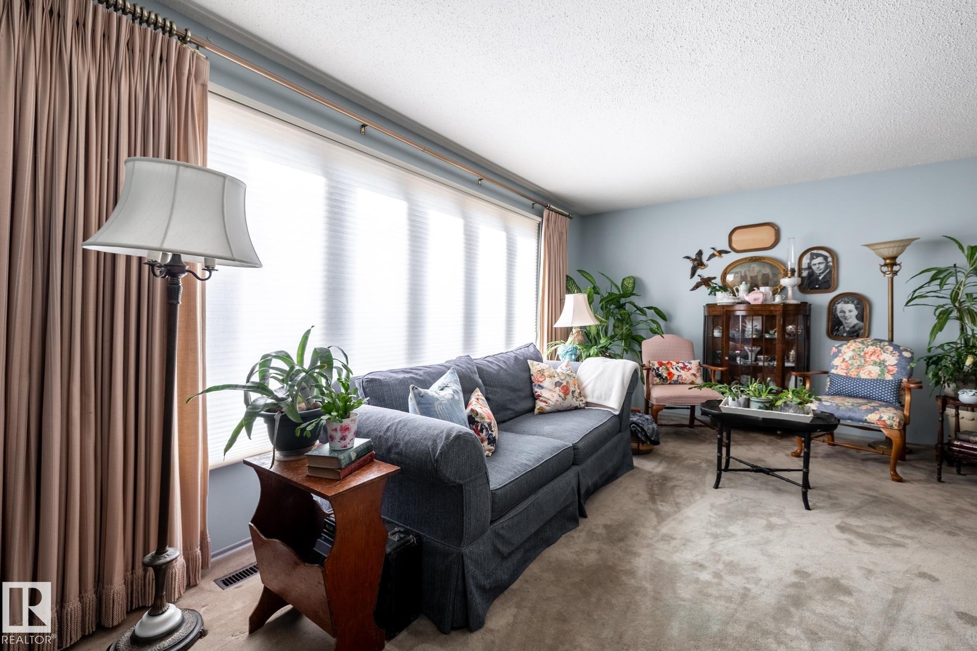 Photo 9 at 127 Greengrove Avenue, Glen Allan, Sherwood Park