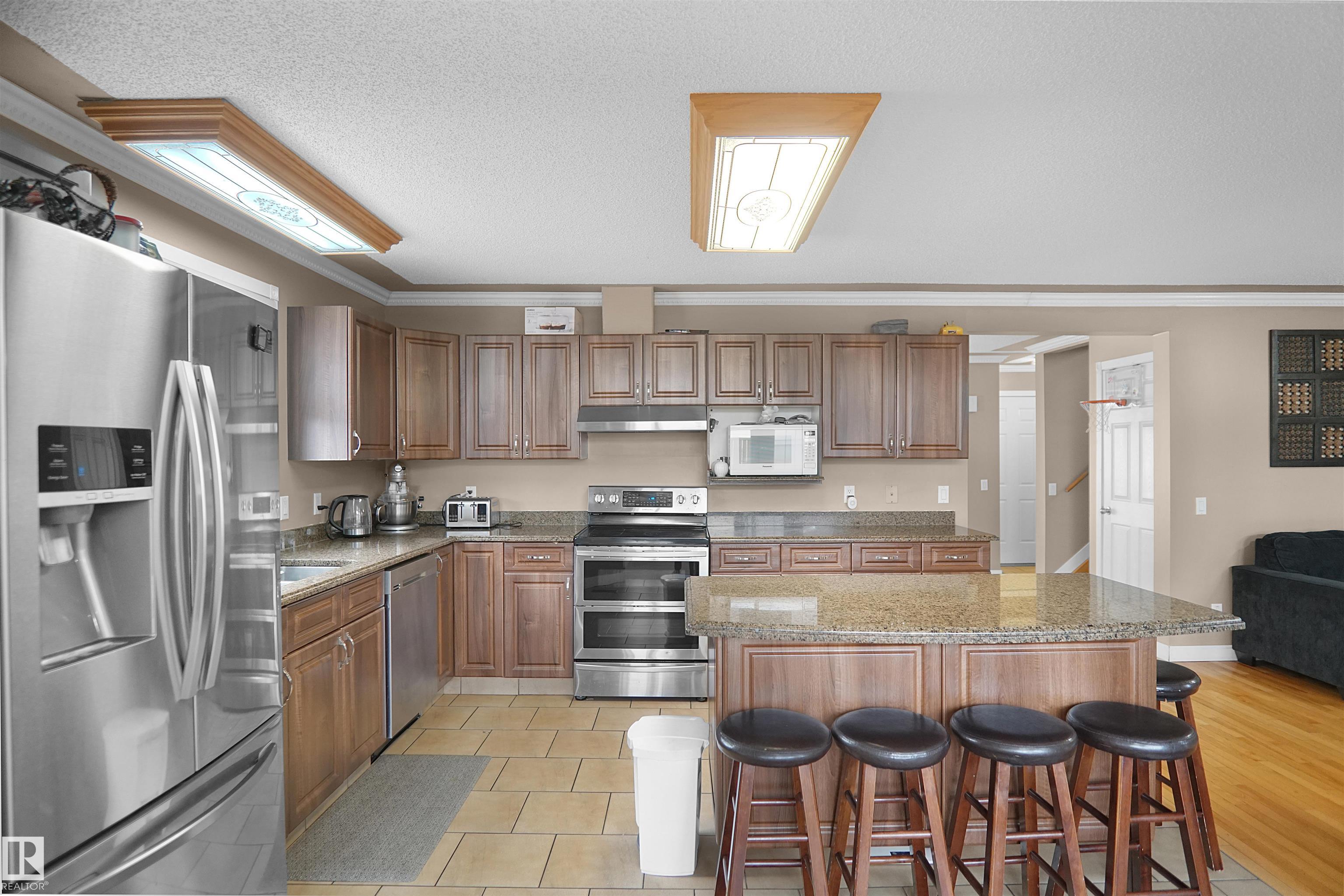 Photo 13 at 15519 70 Street NW, Ozerna, Edmonton