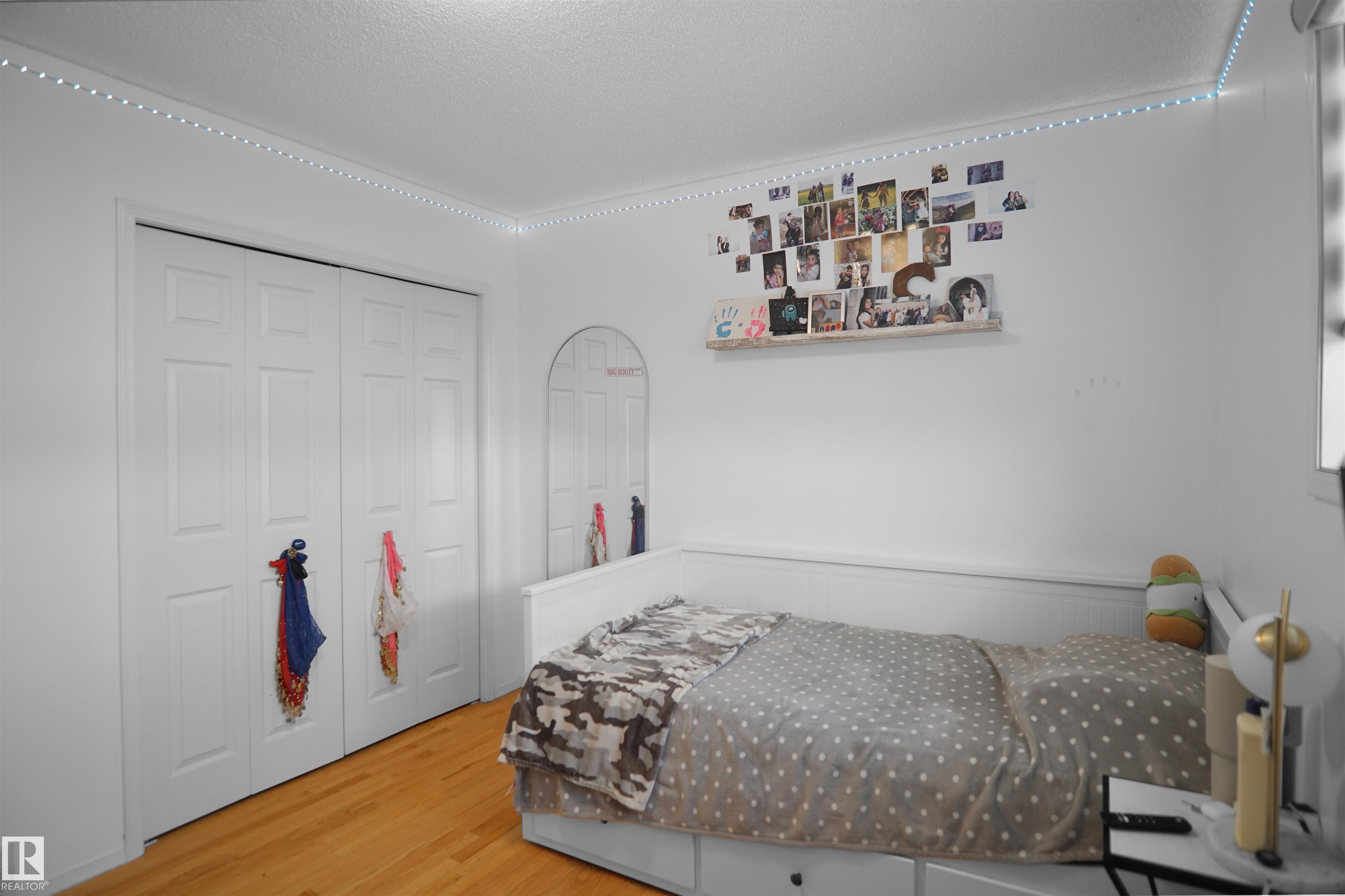 Photo 32 at 15519 70 Street NW, Ozerna, Edmonton
