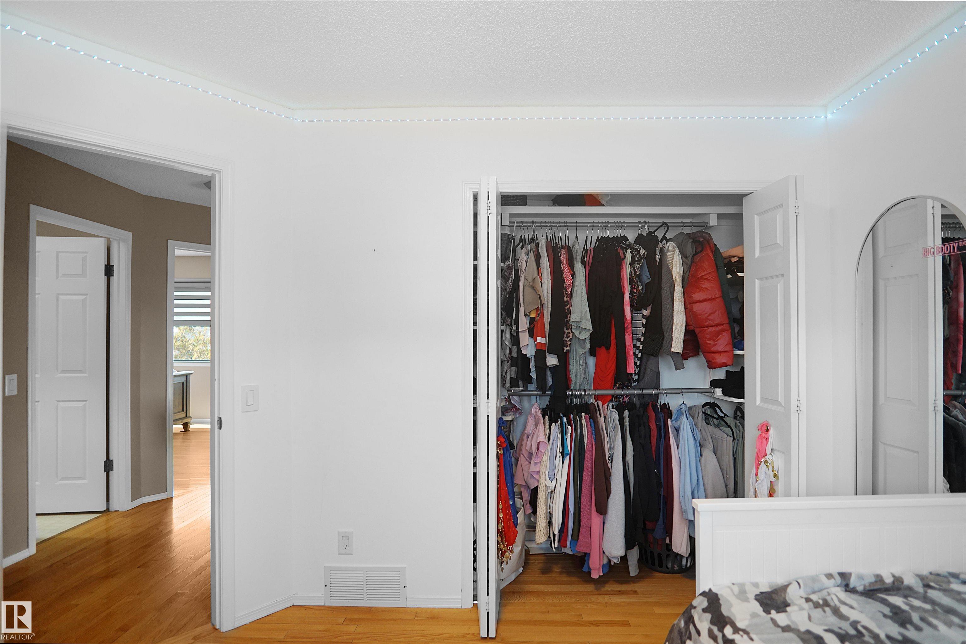 Photo 33 at 15519 70 Street NW, Ozerna, Edmonton