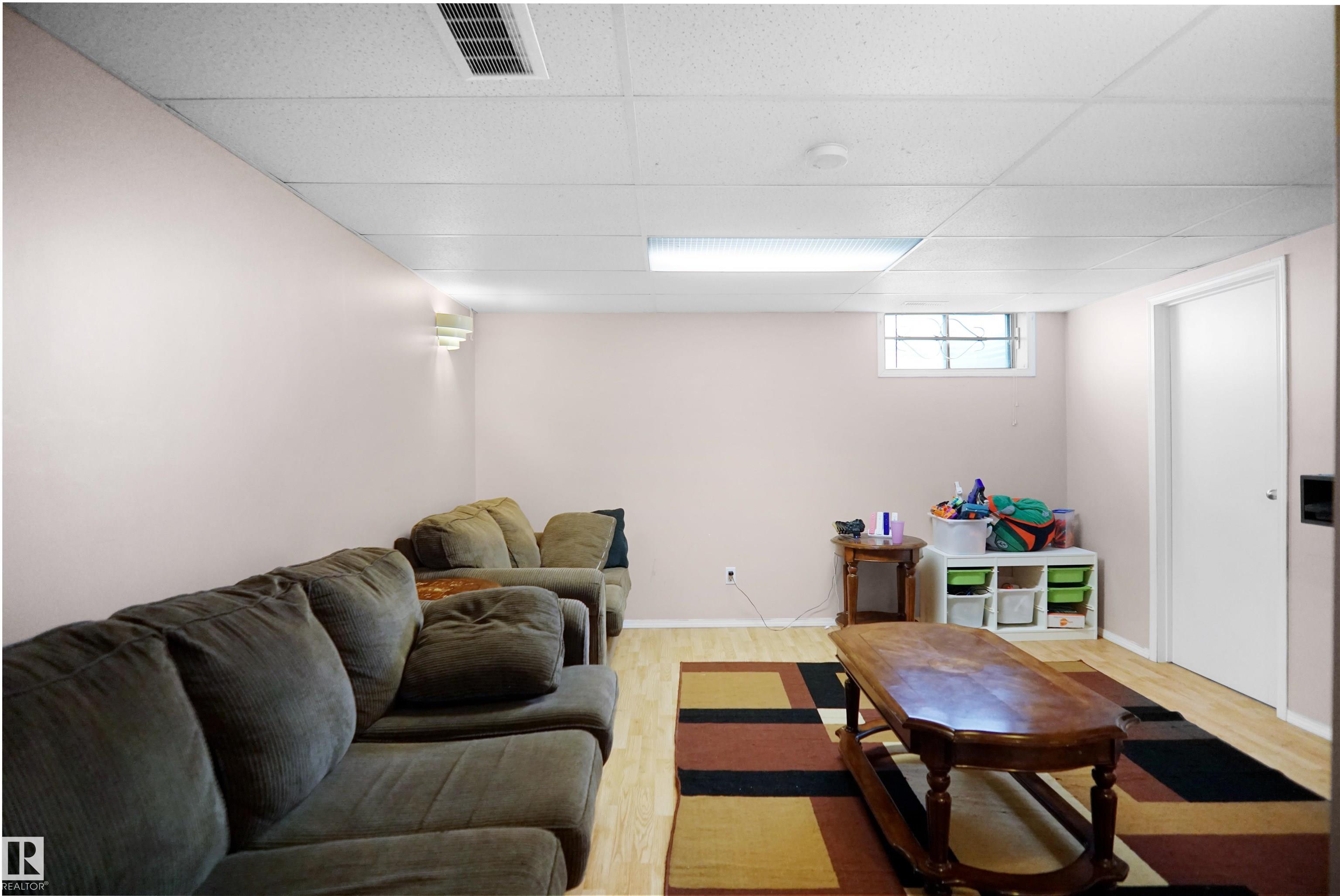 Photo 36 at 15519 70 Street NW, Ozerna, Edmonton