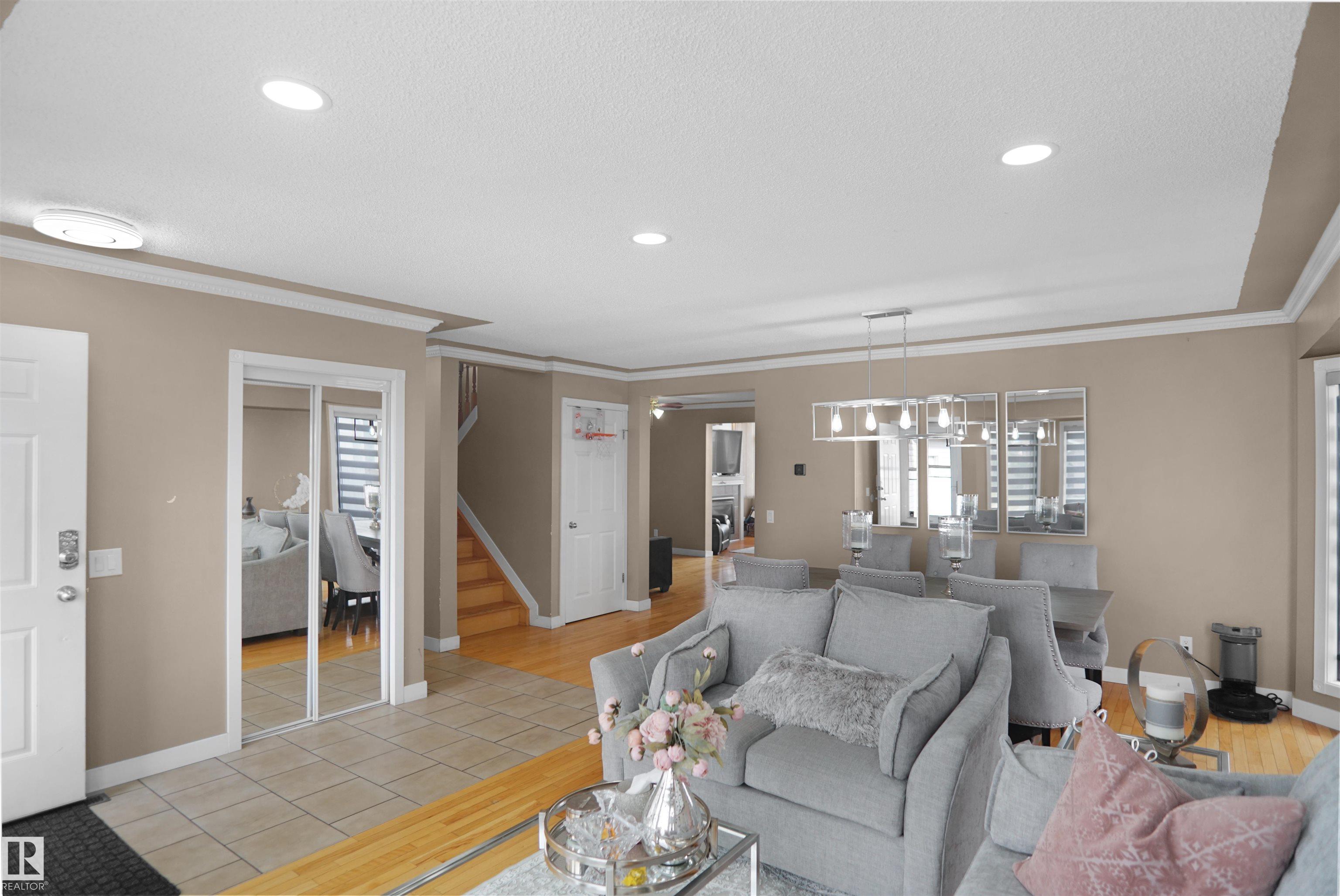 Photo 7 at 15519 70 Street NW, Ozerna, Edmonton