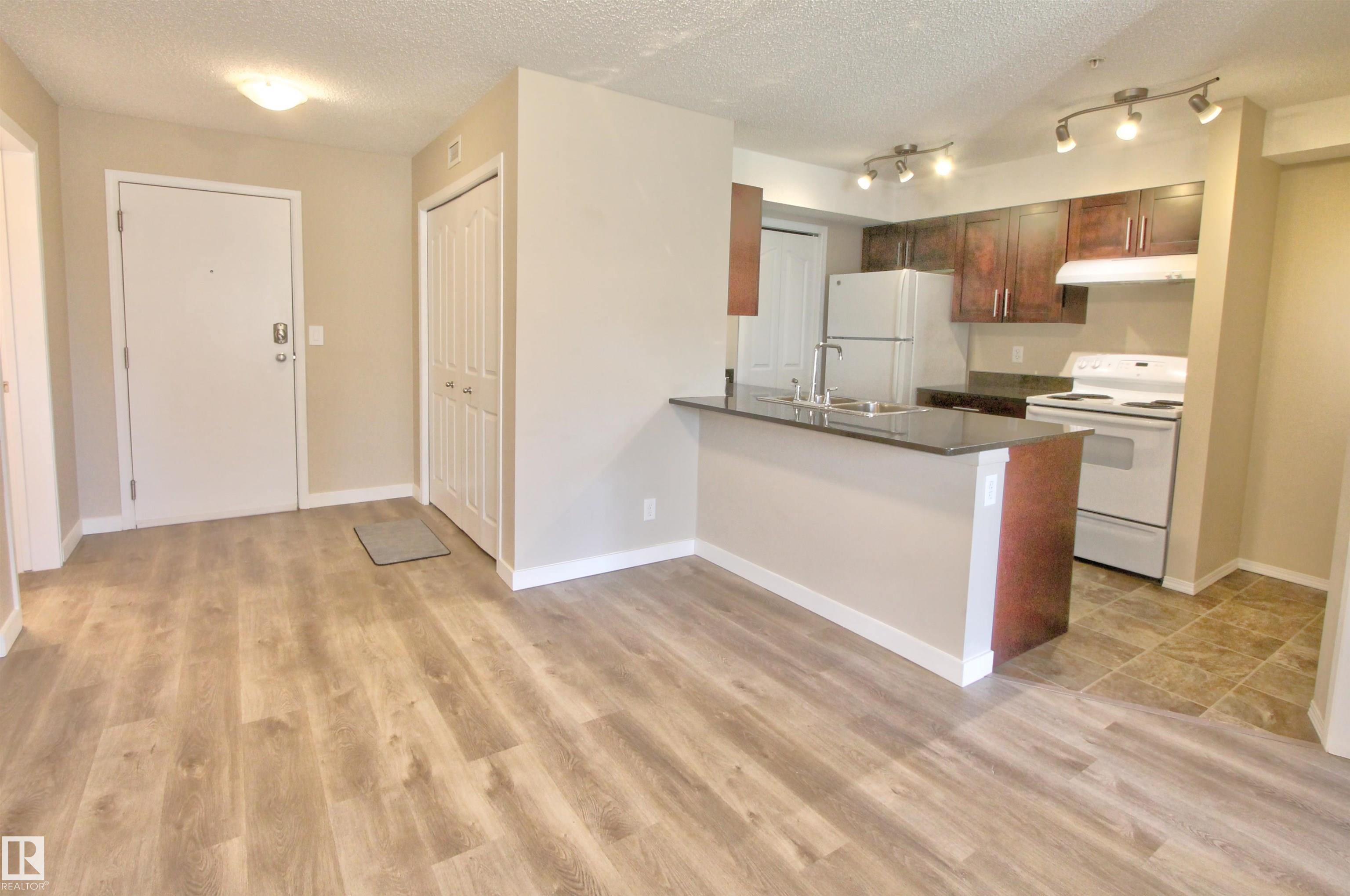 Photo 4 at 106 - 530 Watt Boulevard SW, Walker, Edmonton