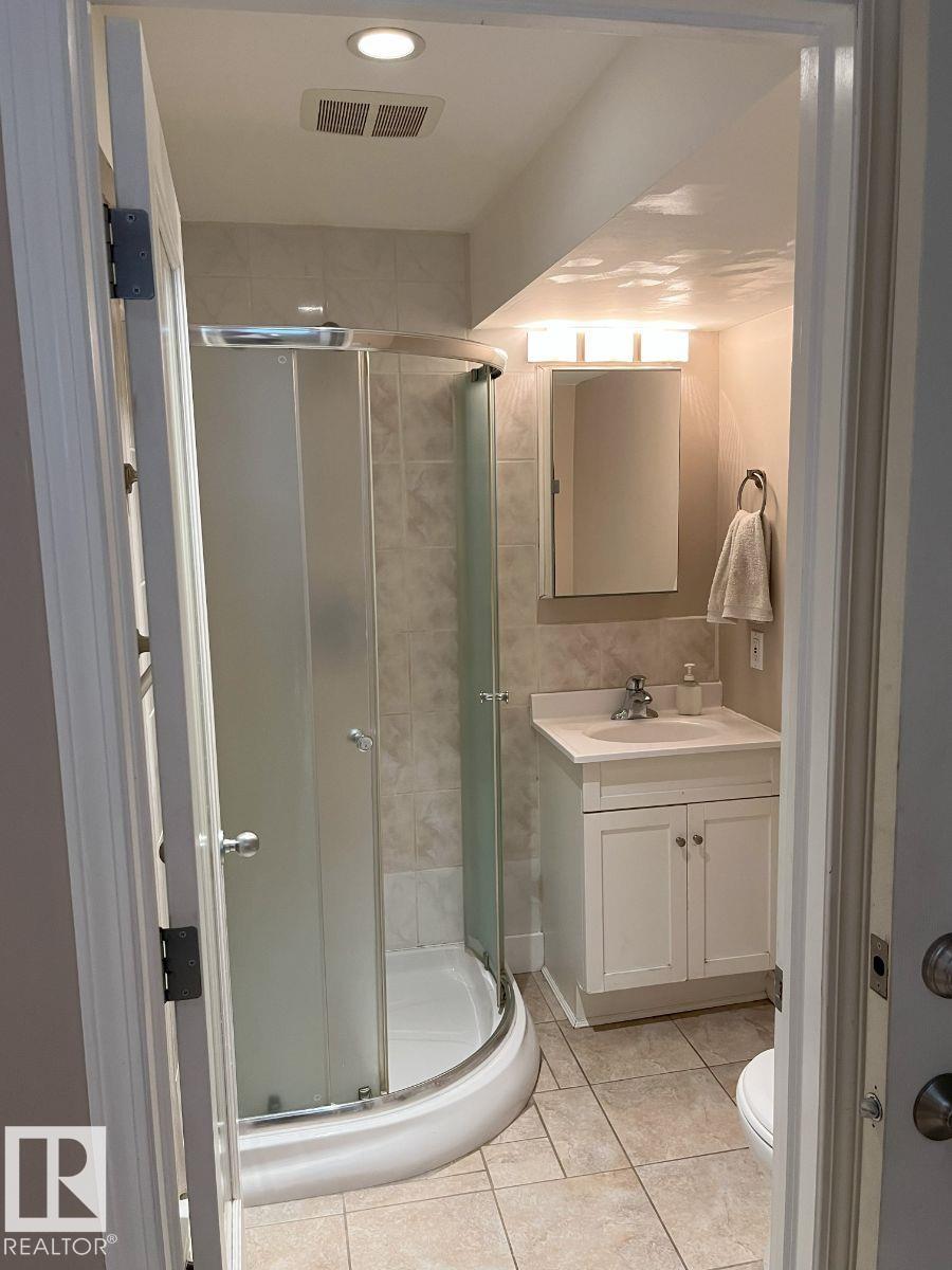 Photo 17 at 9239 92 Street NW, Bonnie Doon, Edmonton