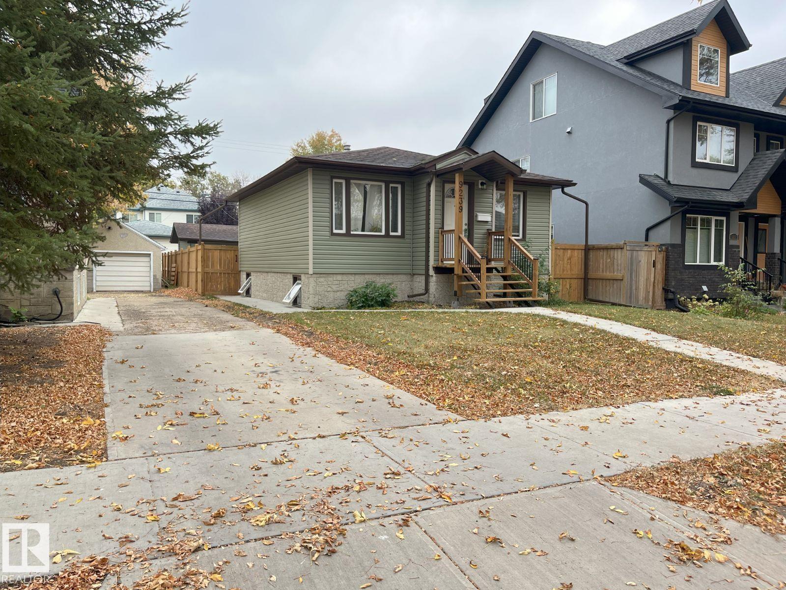 Photo 3 at 9239 92 Street NW, Bonnie Doon, Edmonton