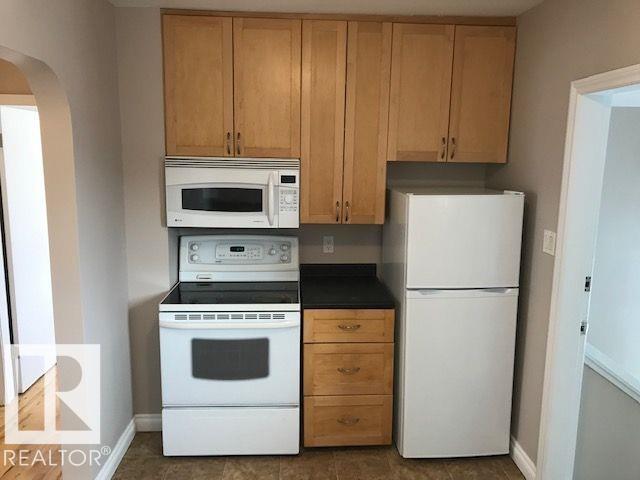 Photo 7 at 9239 92 Street NW, Bonnie Doon, Edmonton
