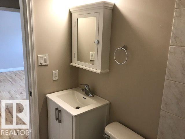 Photo 10 at 9239 92 Street NW, Bonnie Doon, Edmonton
