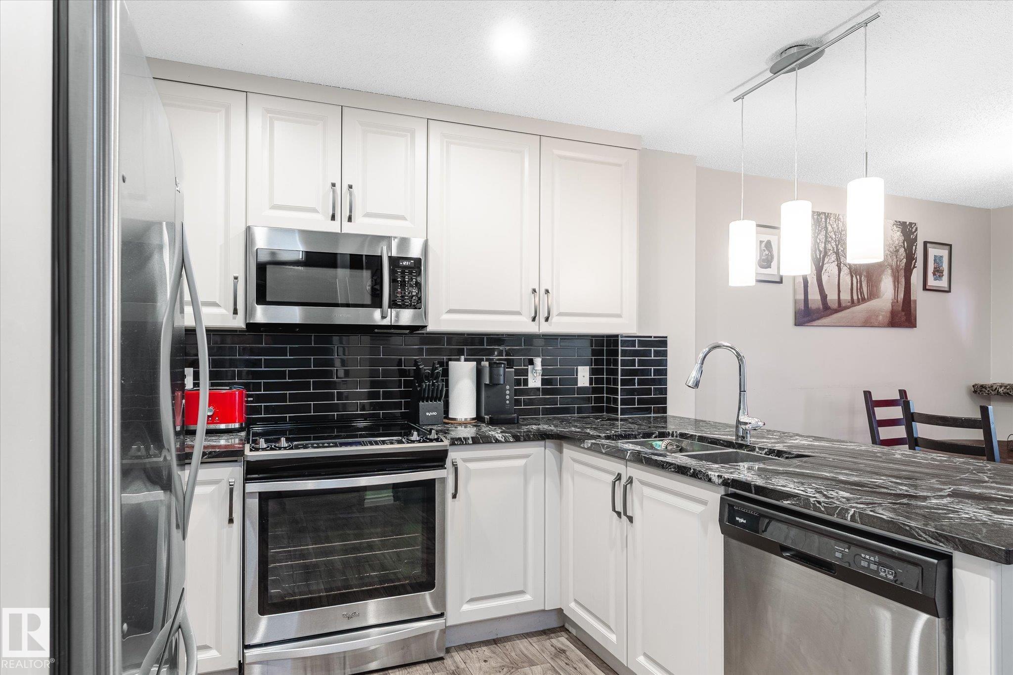 Photo 8 at 2424 19a Avenue NW, Laurel, Edmonton