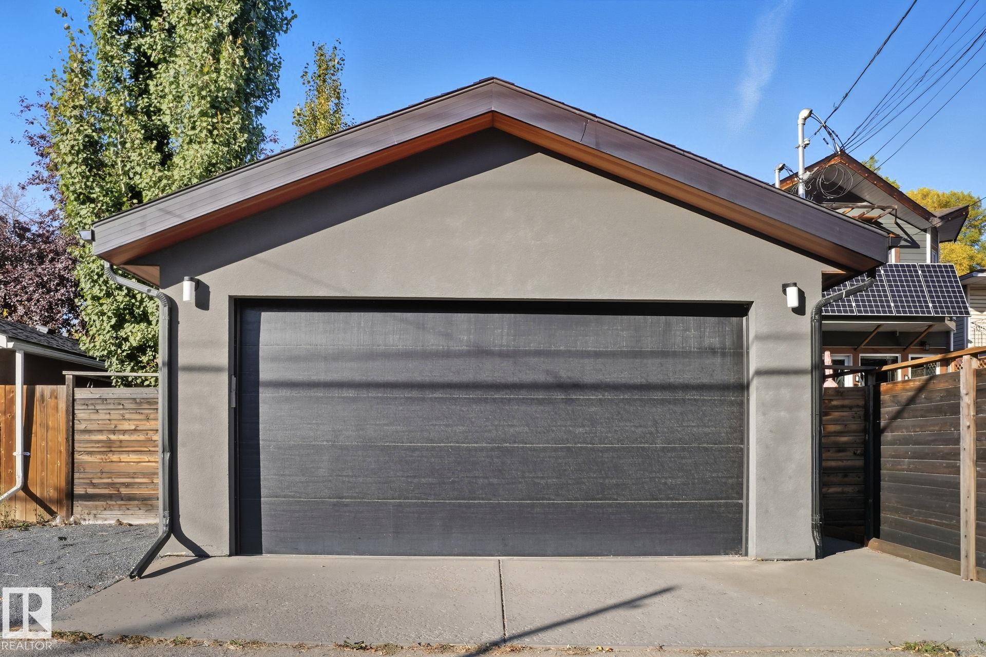 Photo 47 at 11121 81 Avenue NW, Garneau, Edmonton