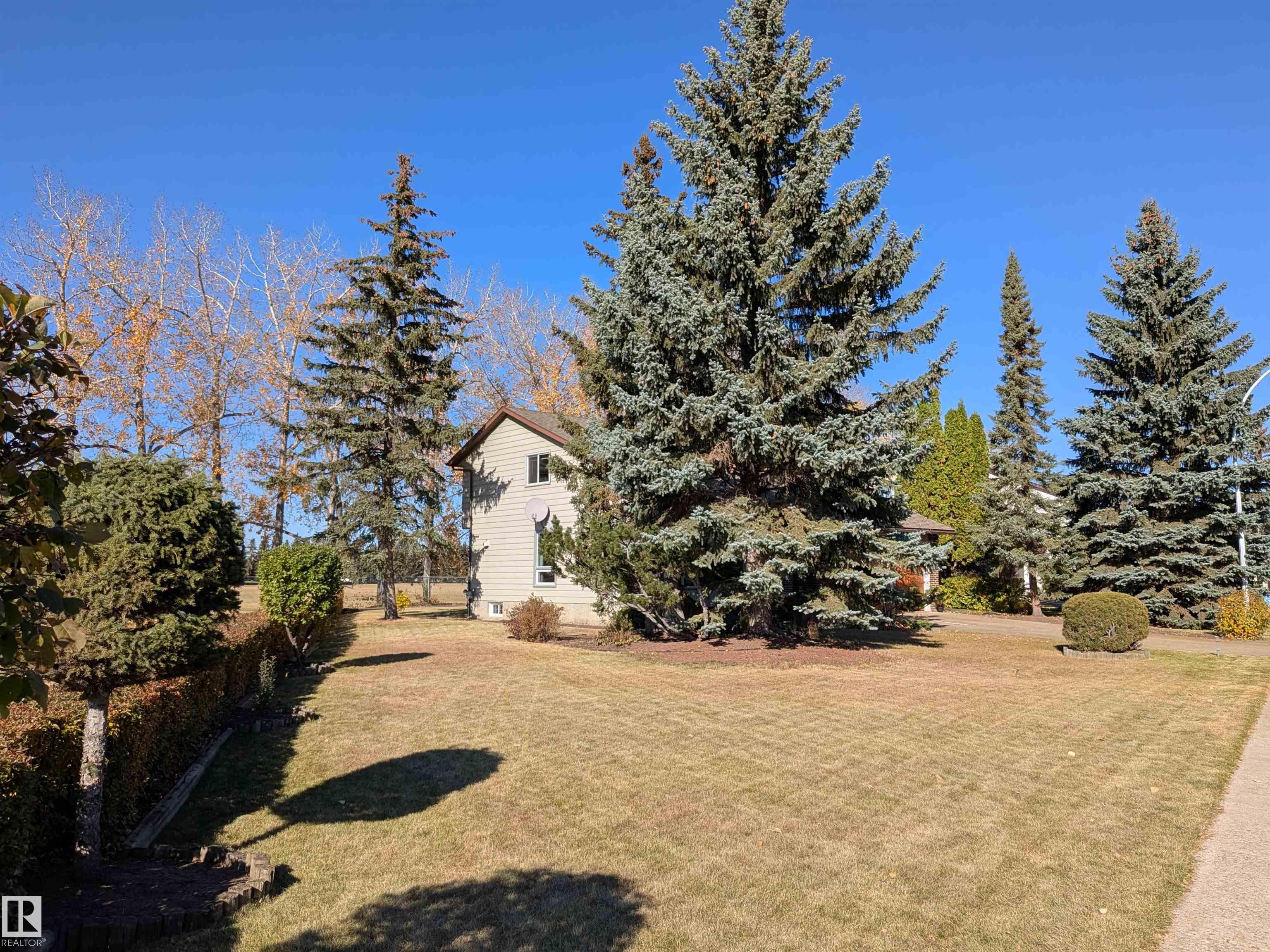 Photo 4 at 1804 114 Street NW, Skyrattler, Edmonton