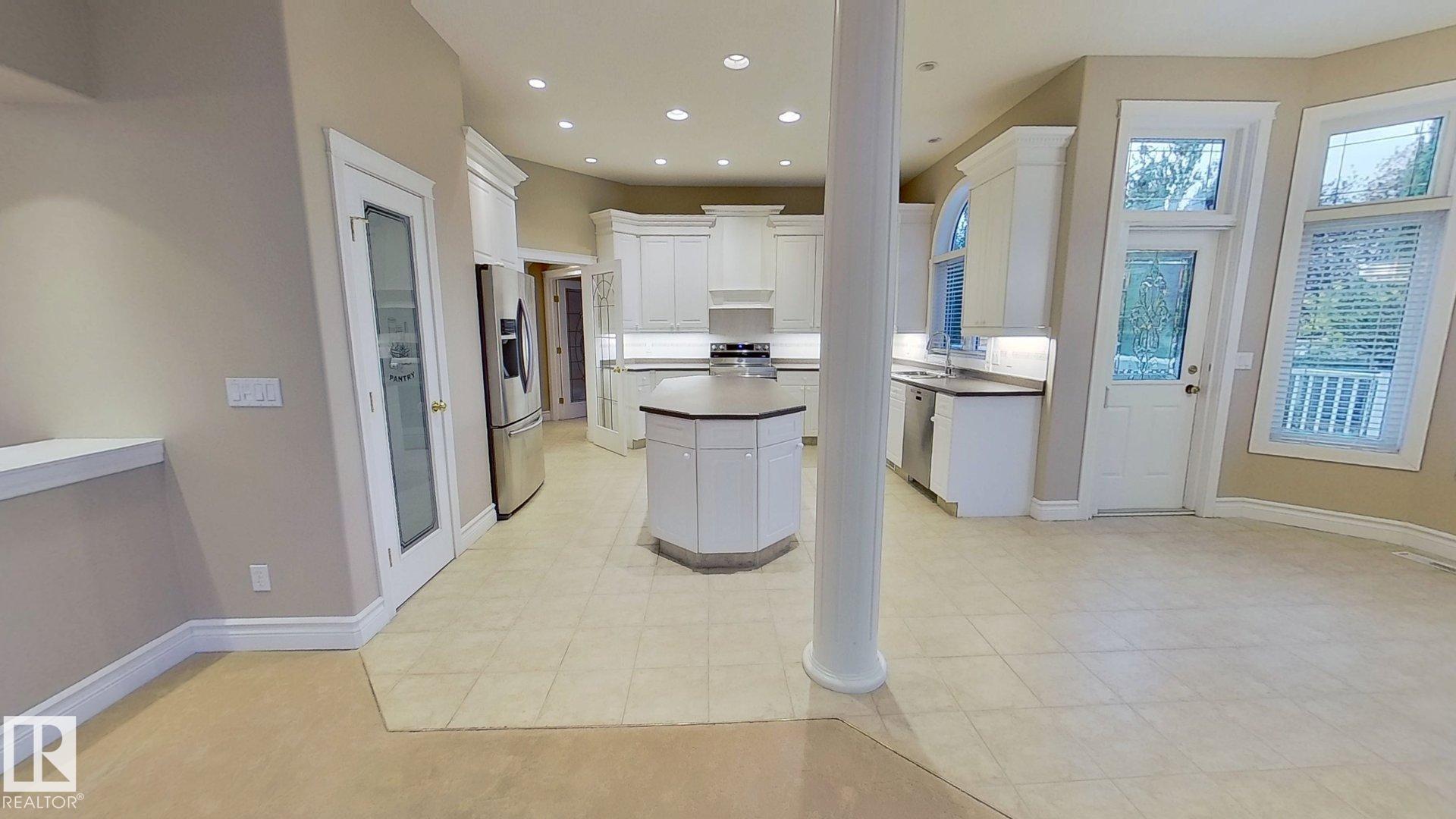 Photo 7 at 1 Kelso crest, Kingswood, St. Albert