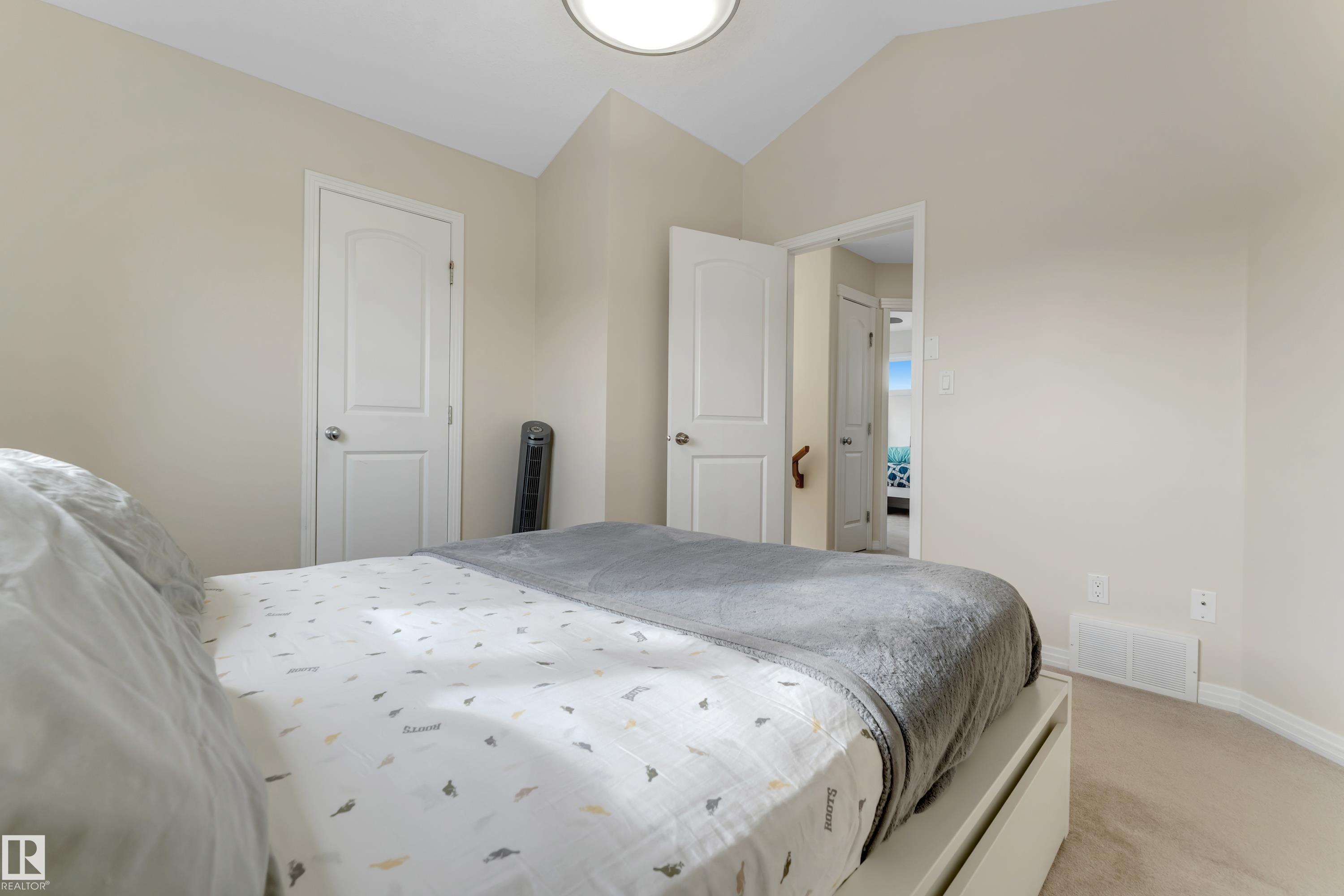 Photo 24 at 118 Rue Montalet, Dansereau Meadows, Beaumont