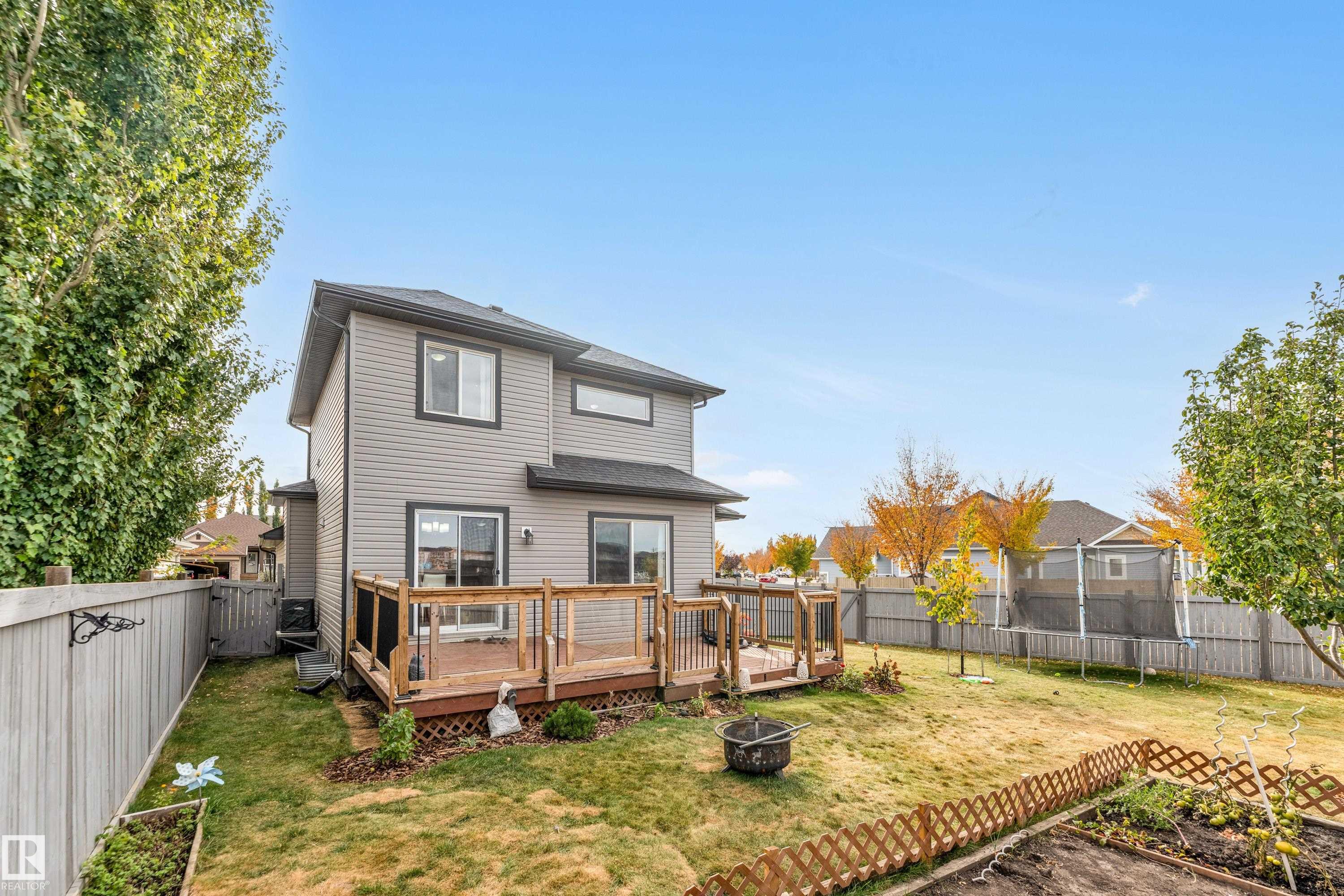 Photo 5 at 118 Rue Montalet, Dansereau Meadows, Beaumont