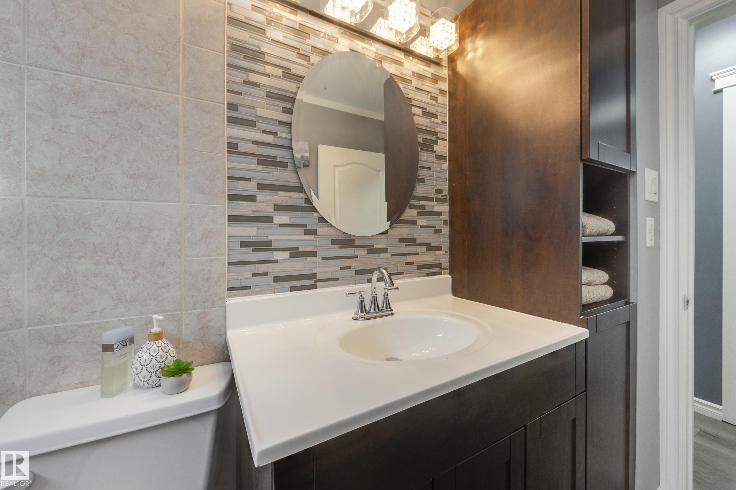 Photo 21 at 16107 80 Avenue NW, Elmwood, Edmonton