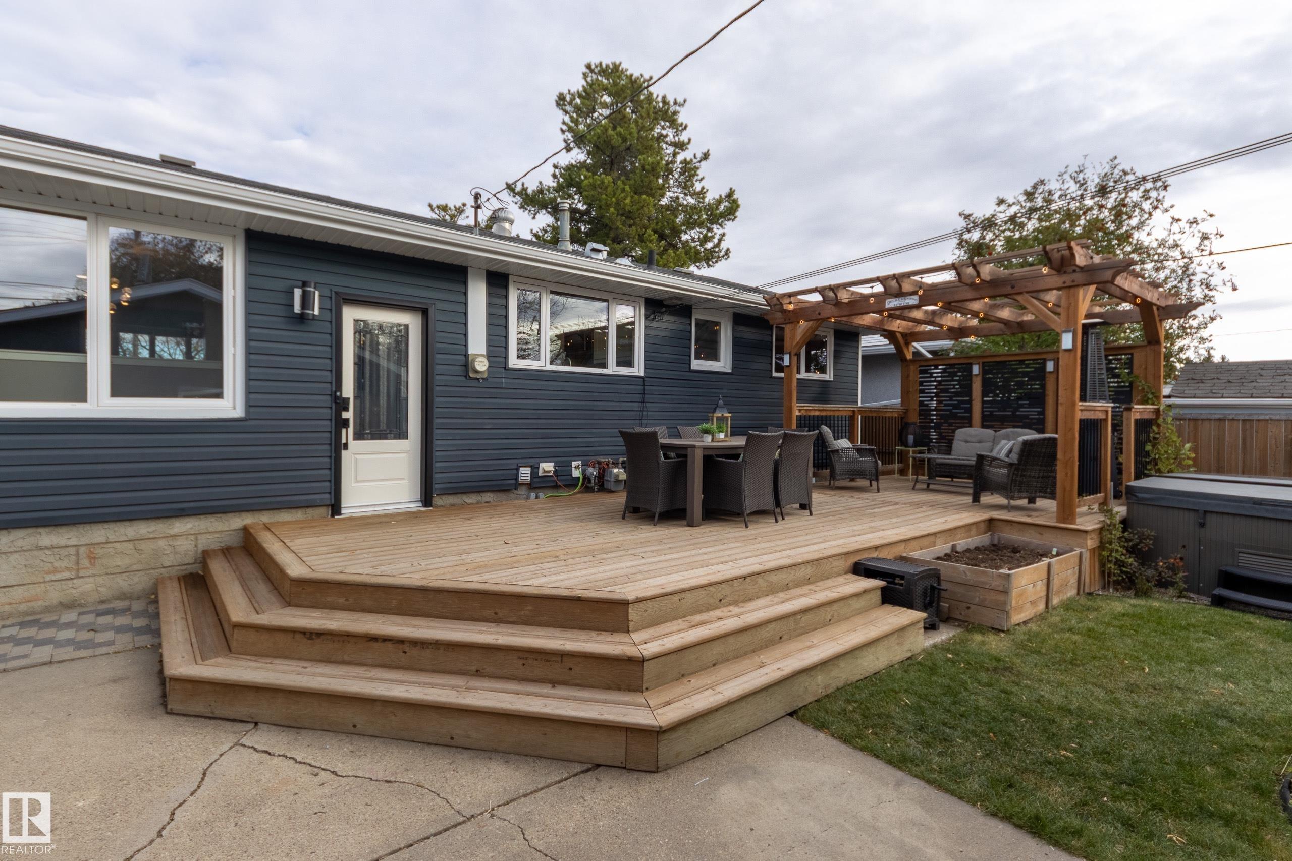 Photo 33 at 16107 80 Avenue NW, Elmwood, Edmonton