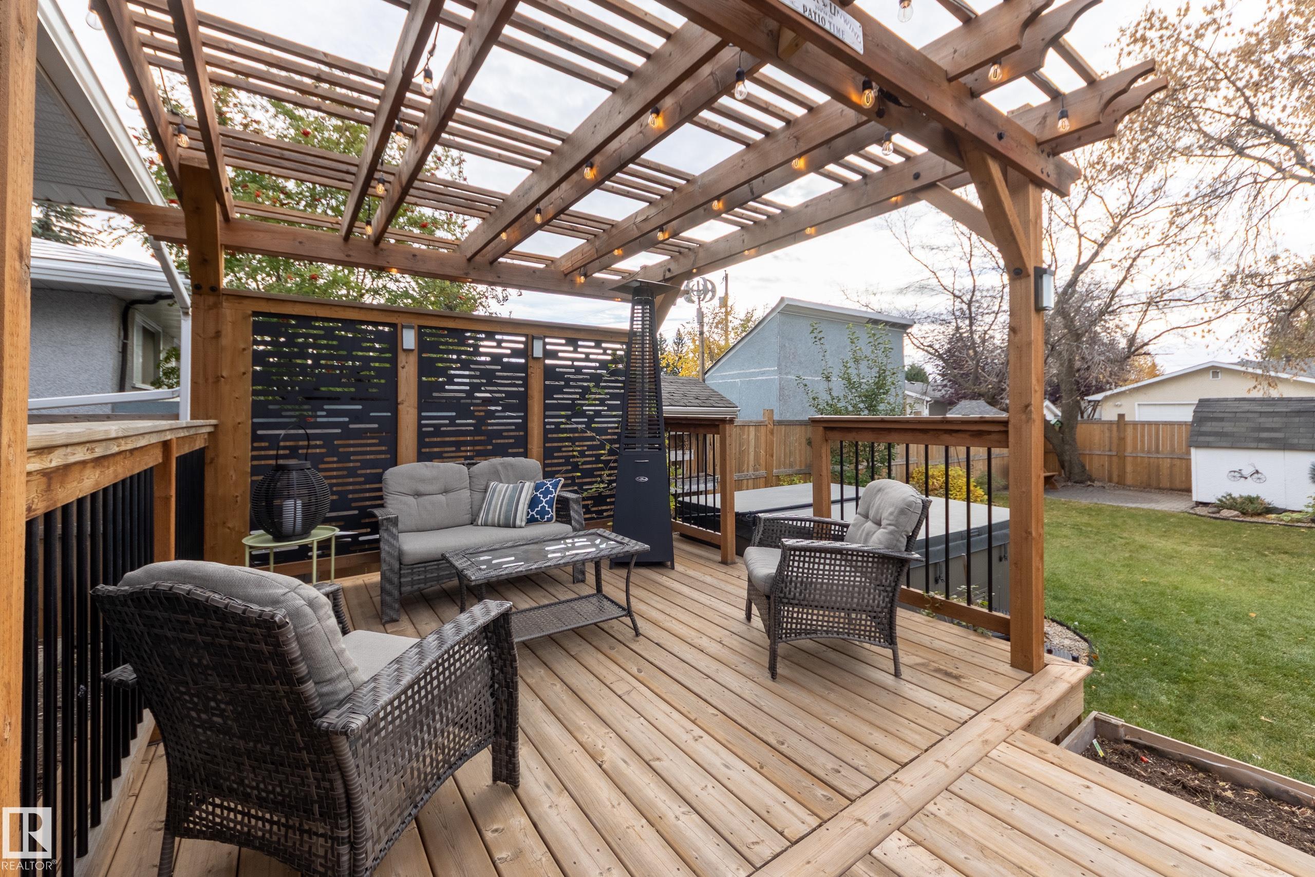 Photo 36 at 16107 80 Avenue NW, Elmwood, Edmonton