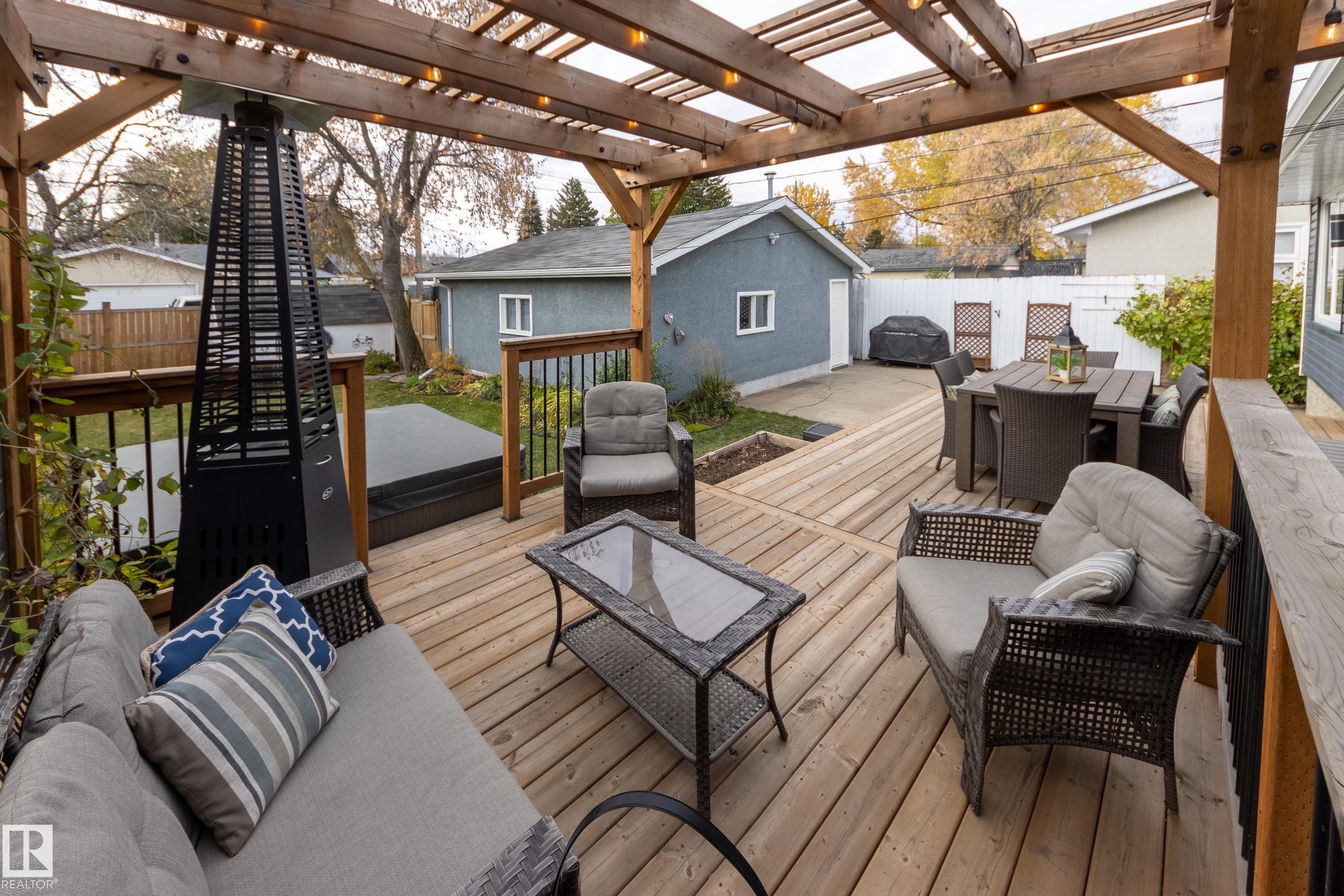 Photo 37 at 16107 80 Avenue NW, Elmwood, Edmonton