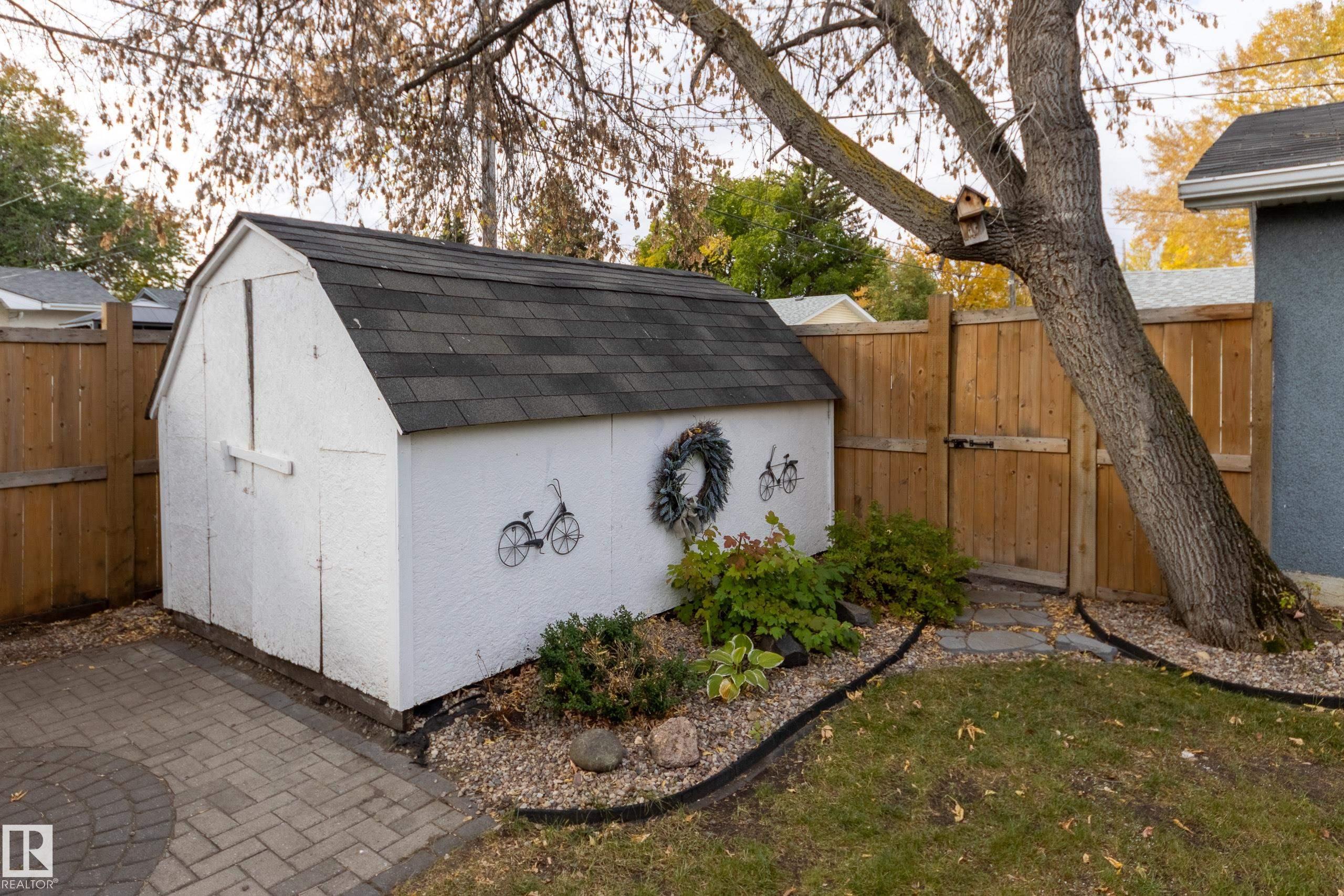Photo 42 at 16107 80 Avenue NW, Elmwood, Edmonton