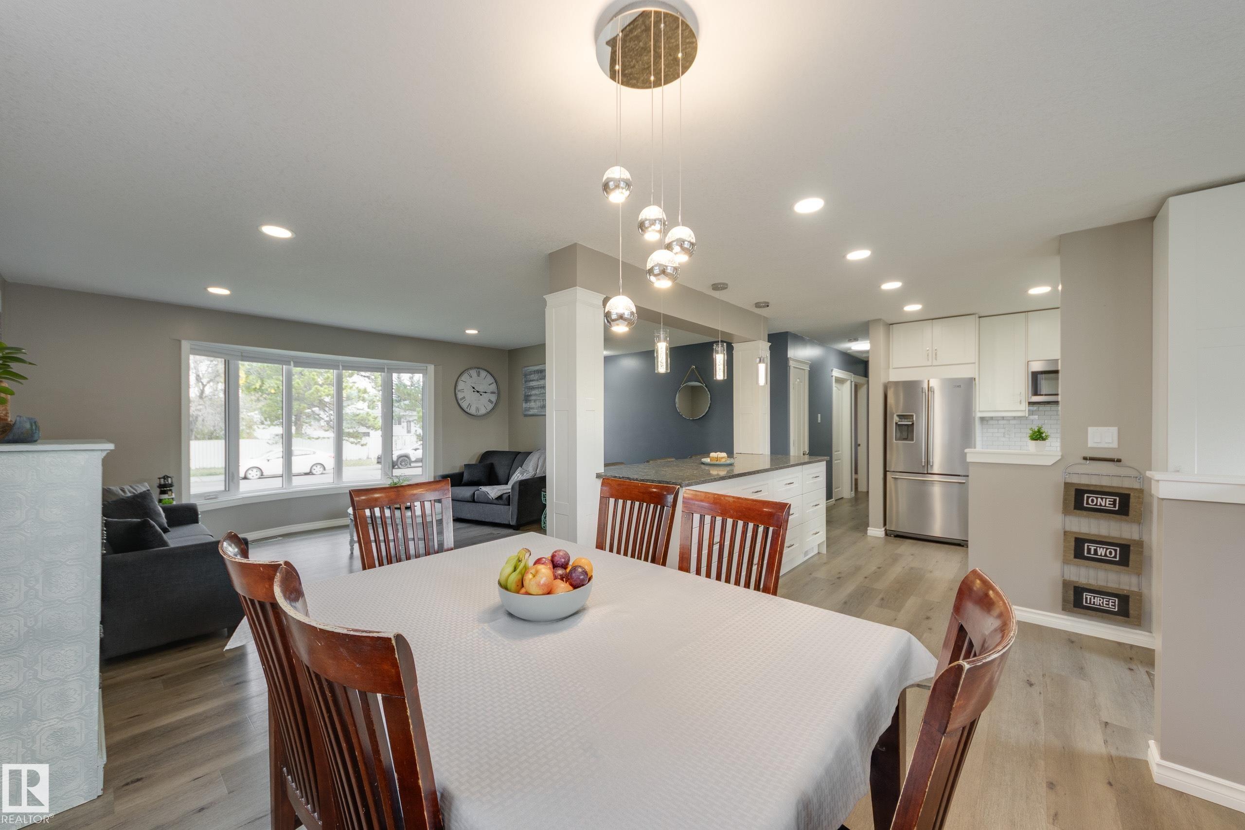 Photo 10 at 16107 80 Avenue NW, Elmwood, Edmonton
