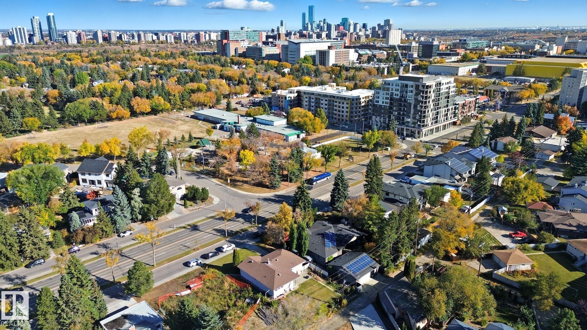 http://cdnparap120.paragonrels.com/ParagonImages/Property/p12/RAE/225374524/37/0/0/19ce682d6d831319c7faac4e0c026342/1/a545b049f4193be3f50bcf68959542c2/225374524-9b4e6760-d0d9-4dab-83d0-daec37b3ac27.JPG