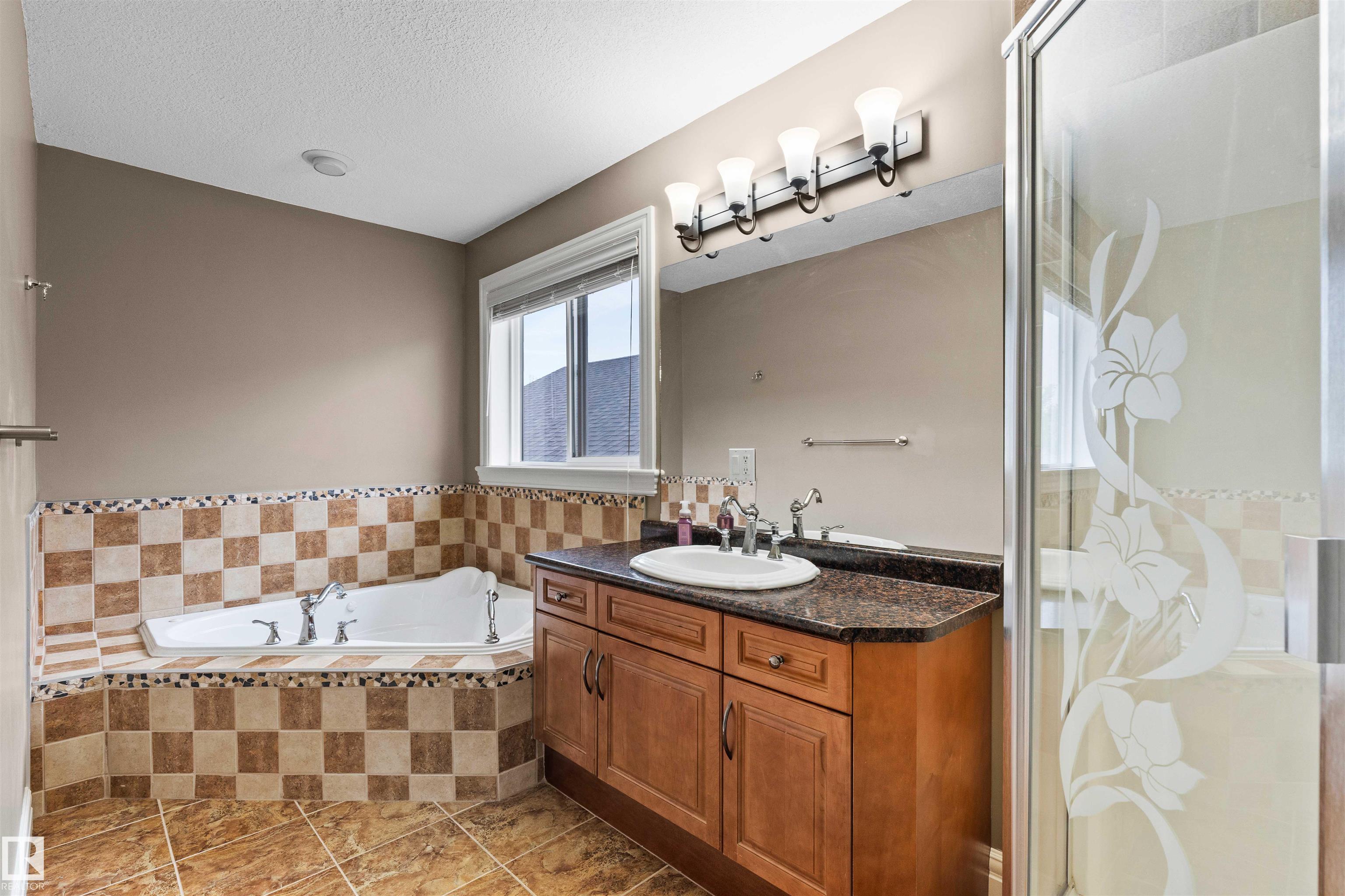Photo 17 at 7918 7 Avenue SW, Ellerslie, Edmonton