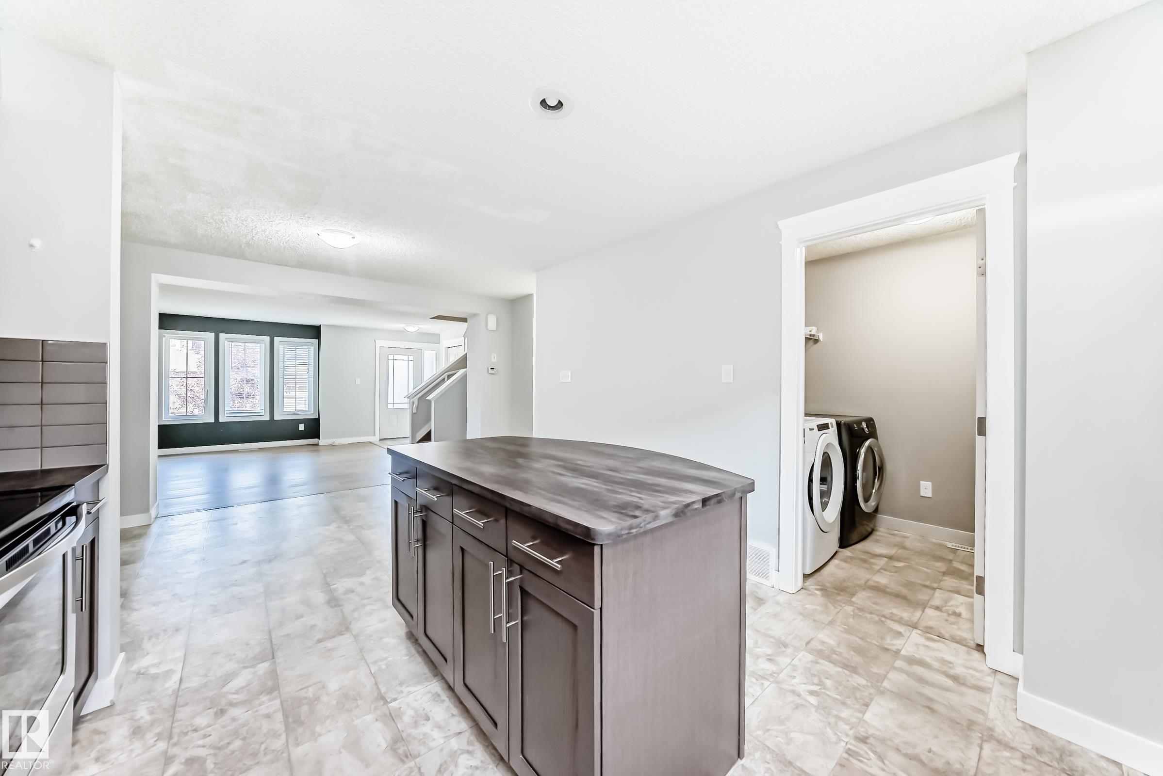 Photo 6 at 1611 52 Street SW, Walker, Edmonton